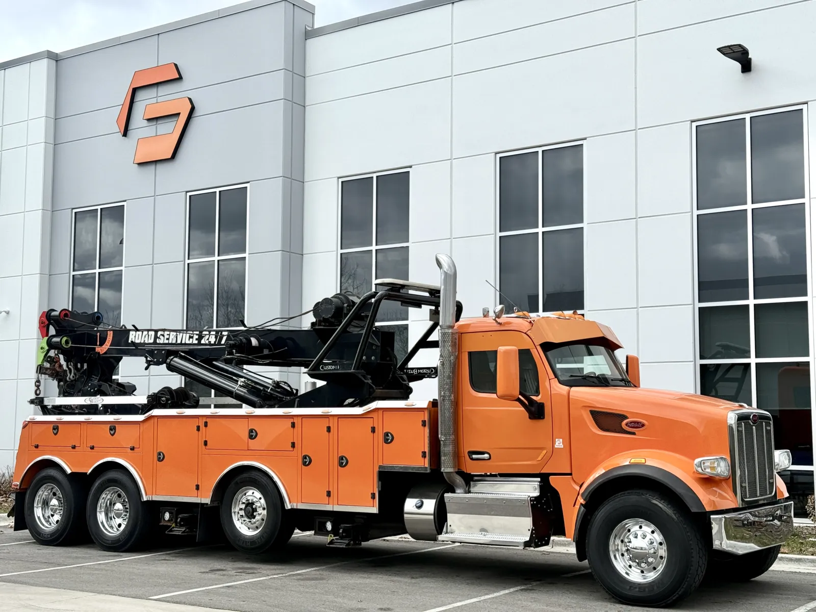 2017 Peterbilt 567 — photo 2