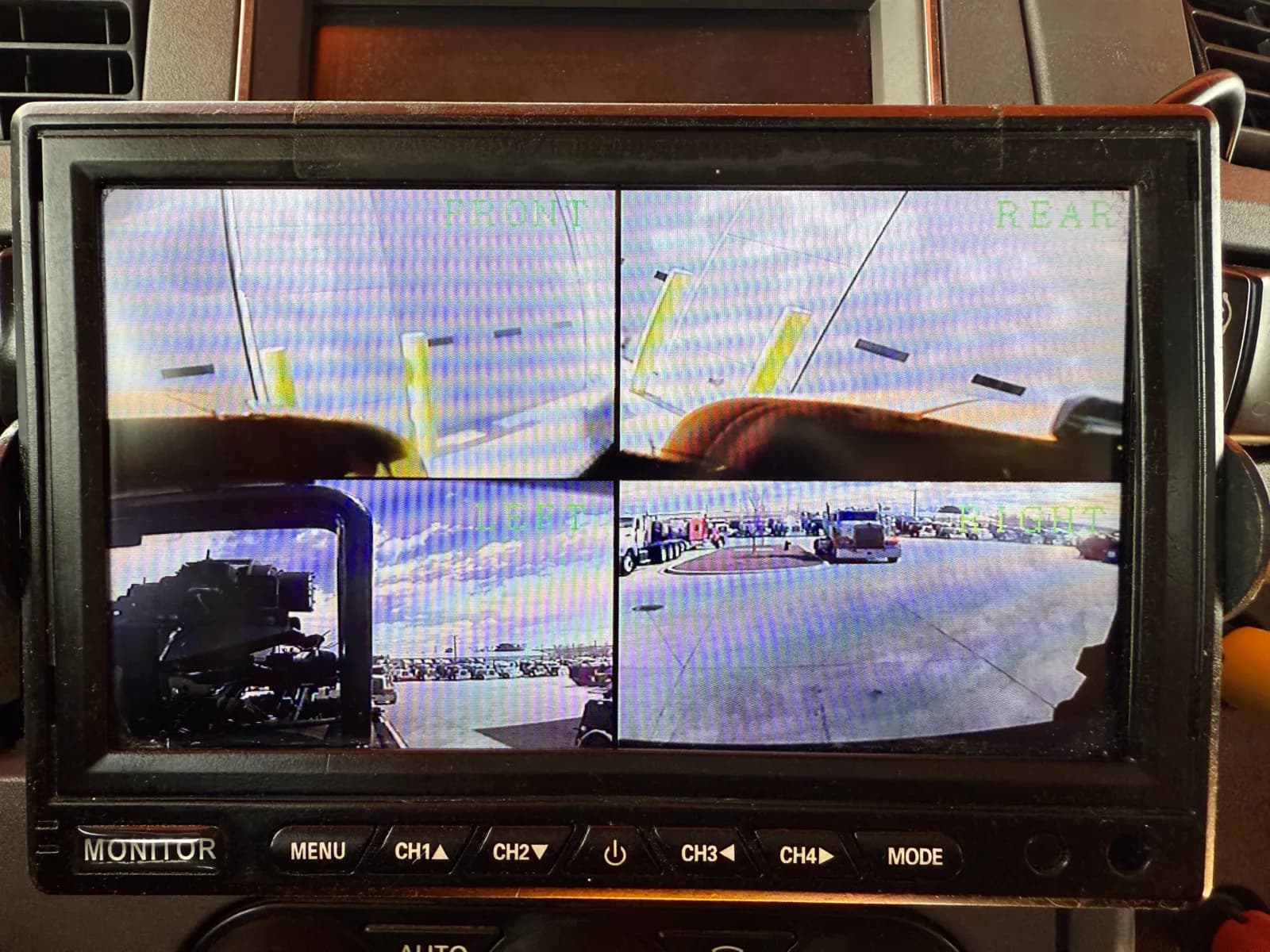 2017 Peterbilt 567 — photo 39