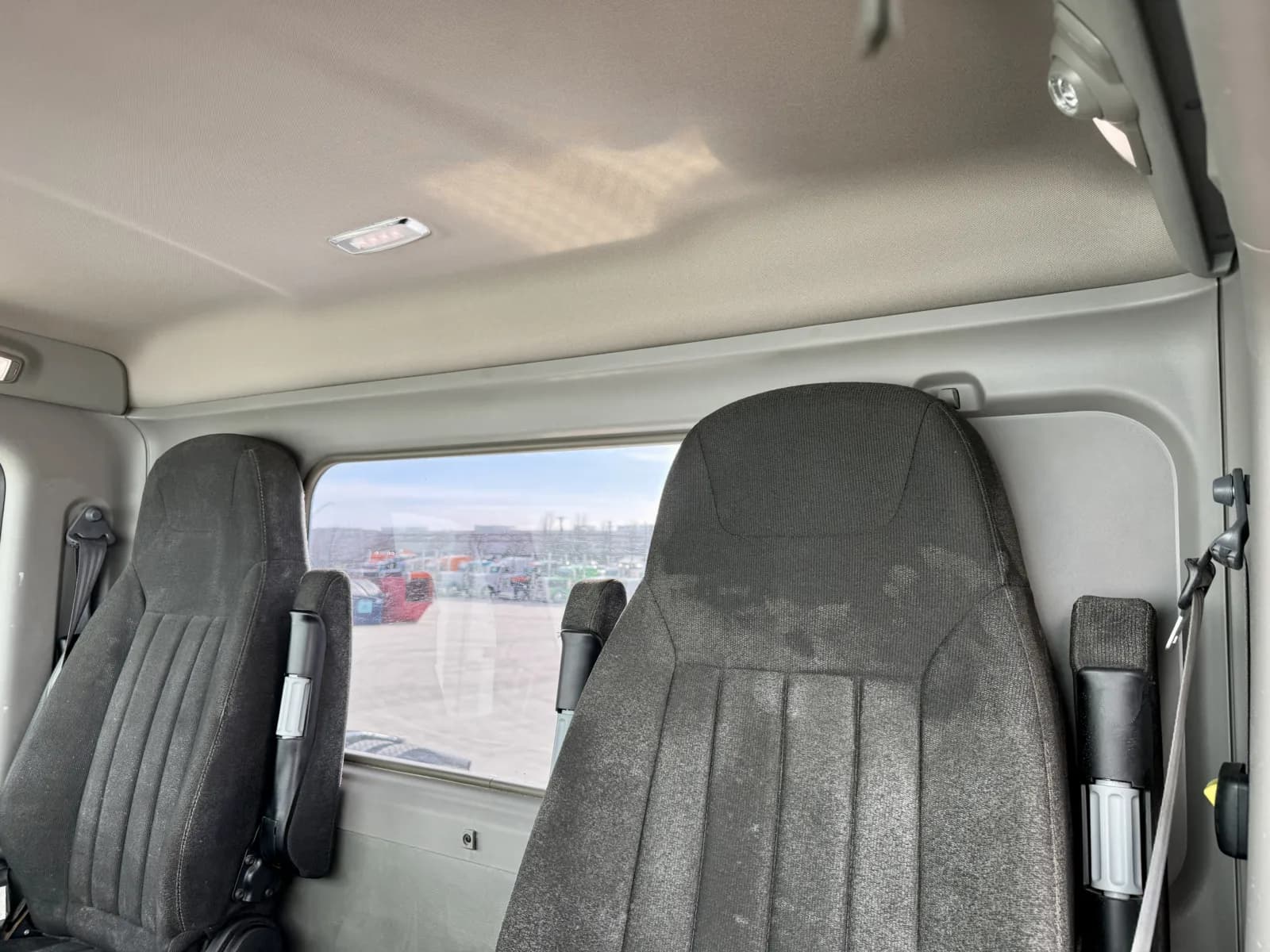 2020 Peterbilt 567 — photo 20