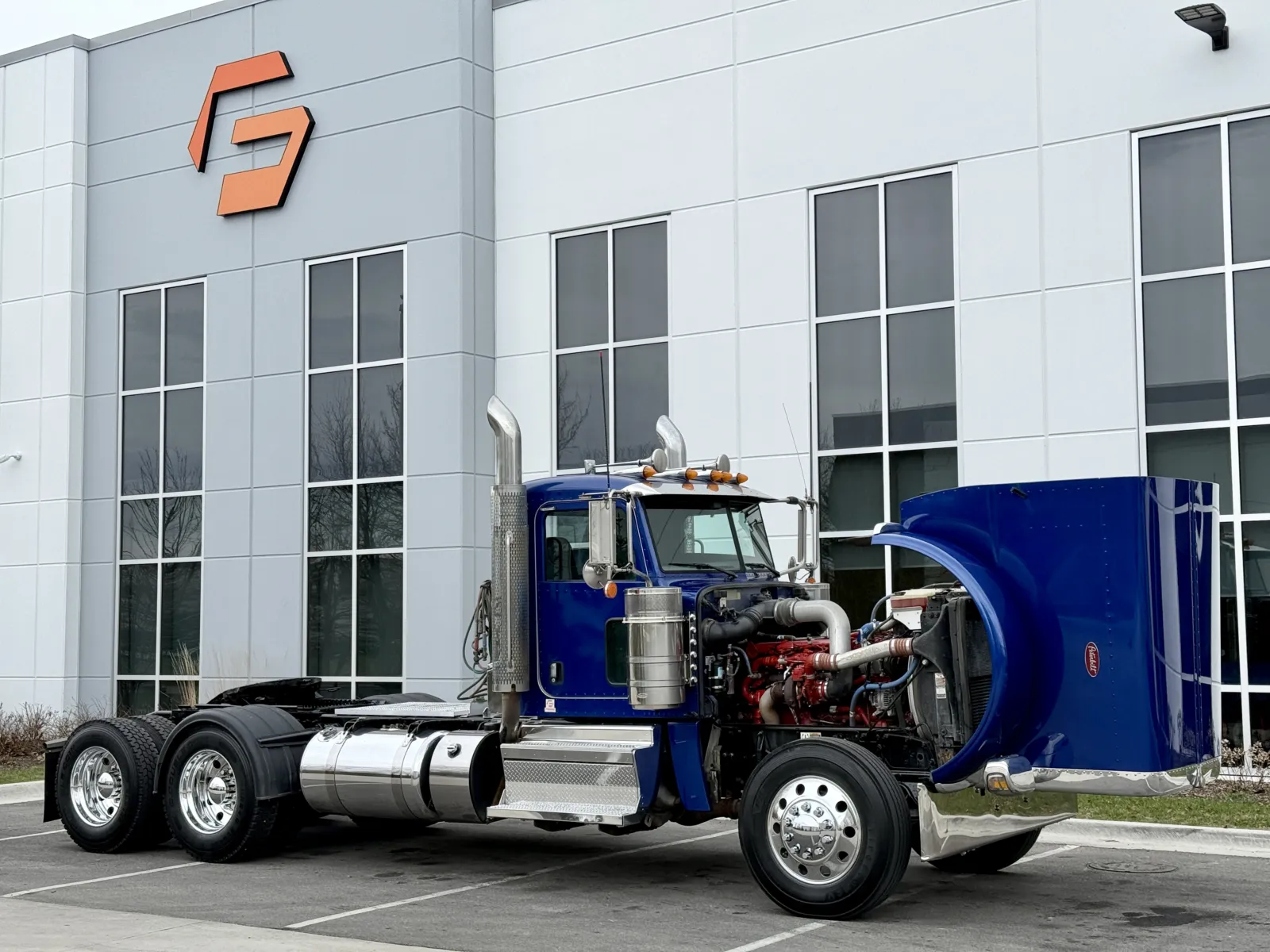 2022 Peterbilt 389 — photo 9