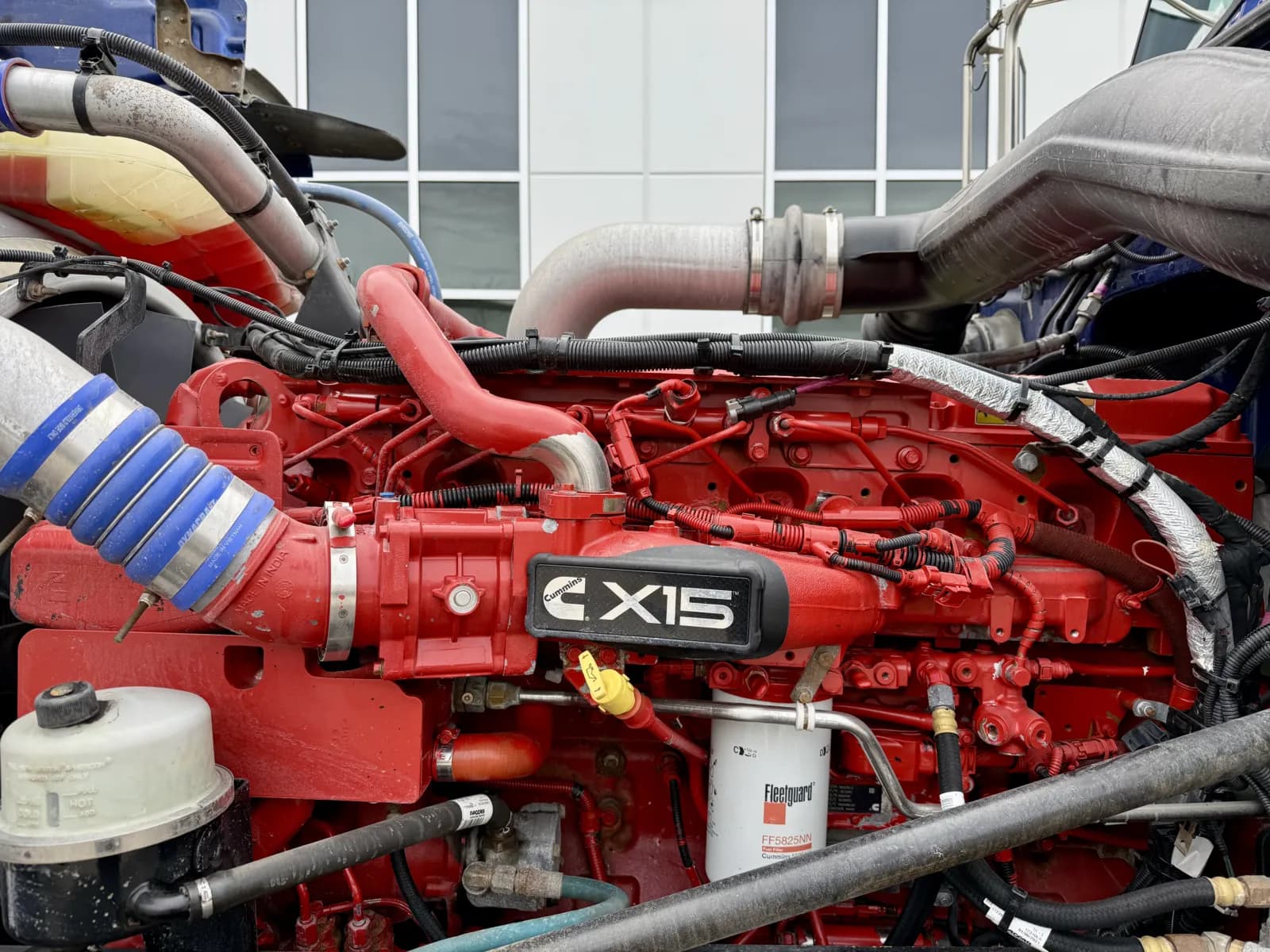 2022 Peterbilt 389 — photo 12