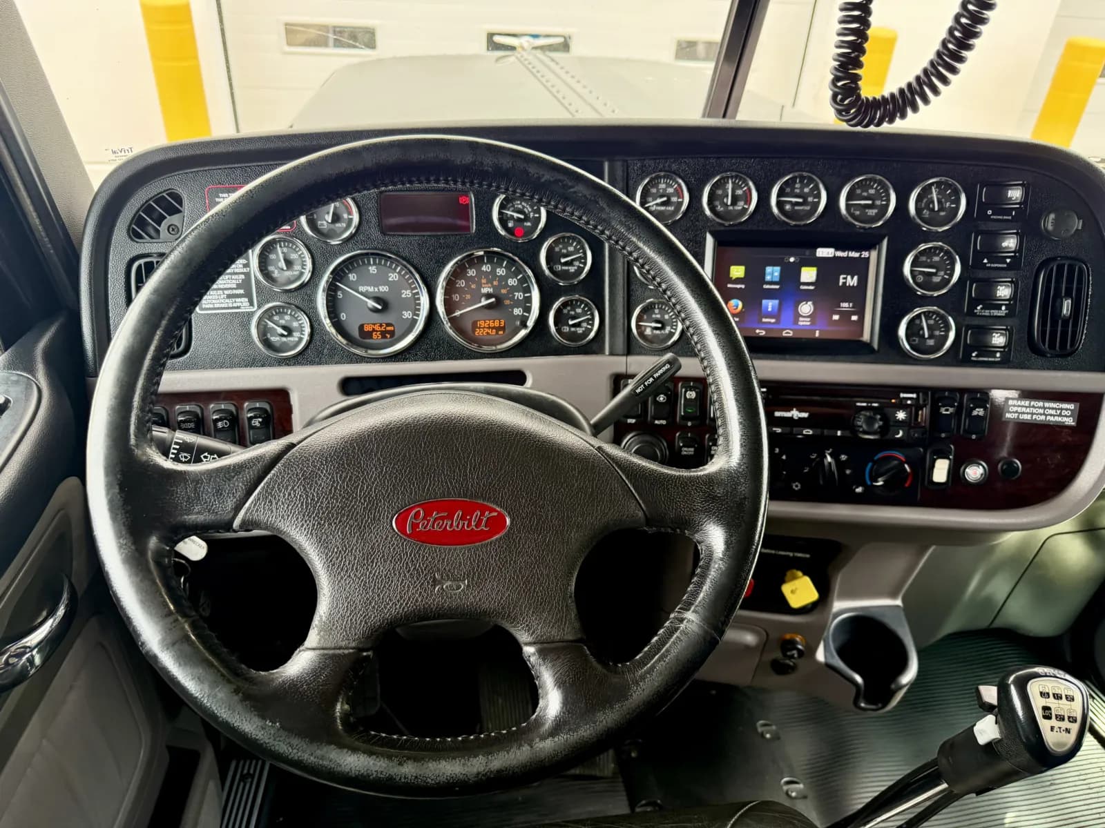 2018 Peterbilt 389 — photo 30