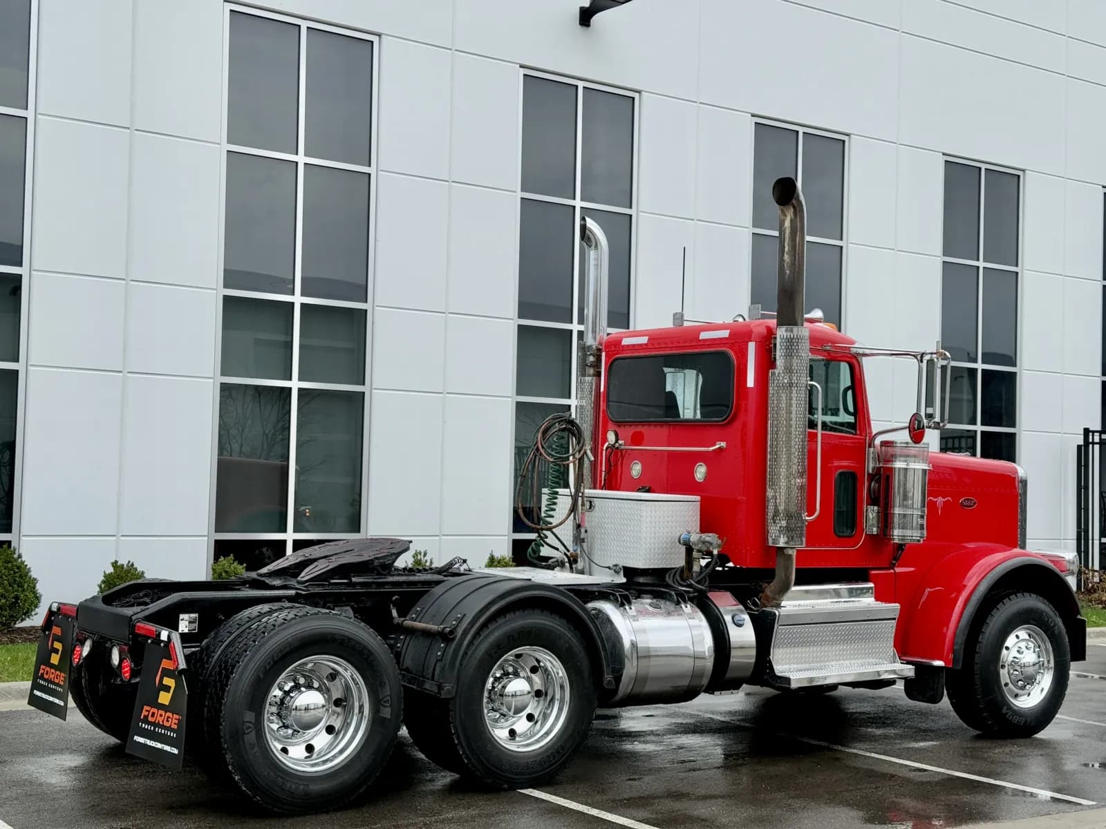 2021 Peterbilt 389 — photo 5