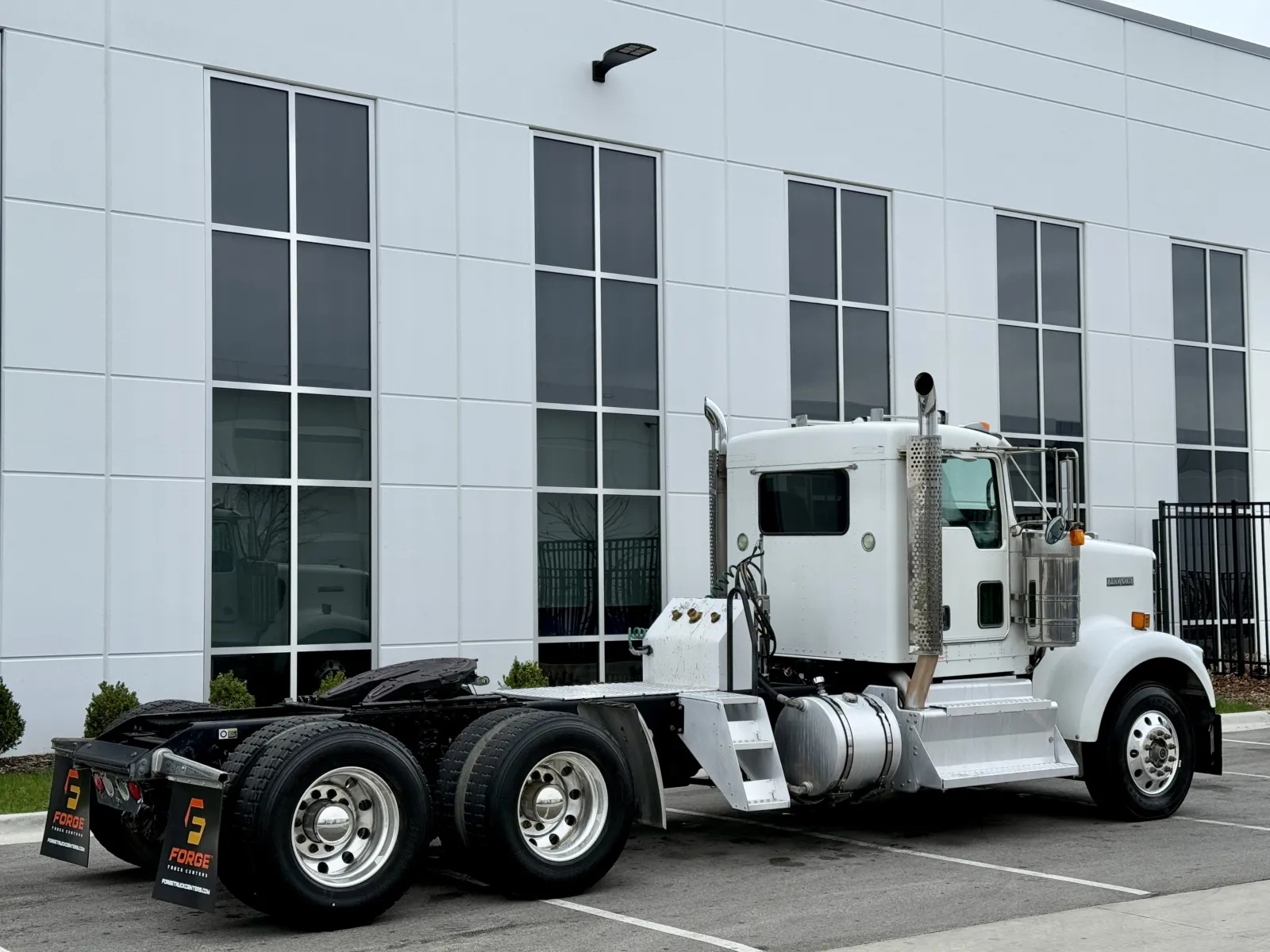 2015 Kenworth W900 — photo 5
