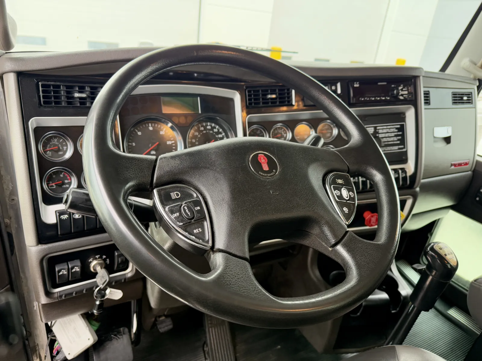 2015 Kenworth W900 — photo 15