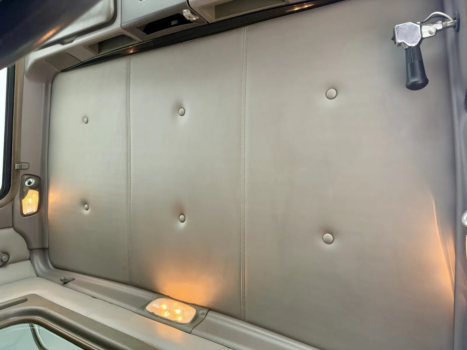 2015 Kenworth W900 — photo 21