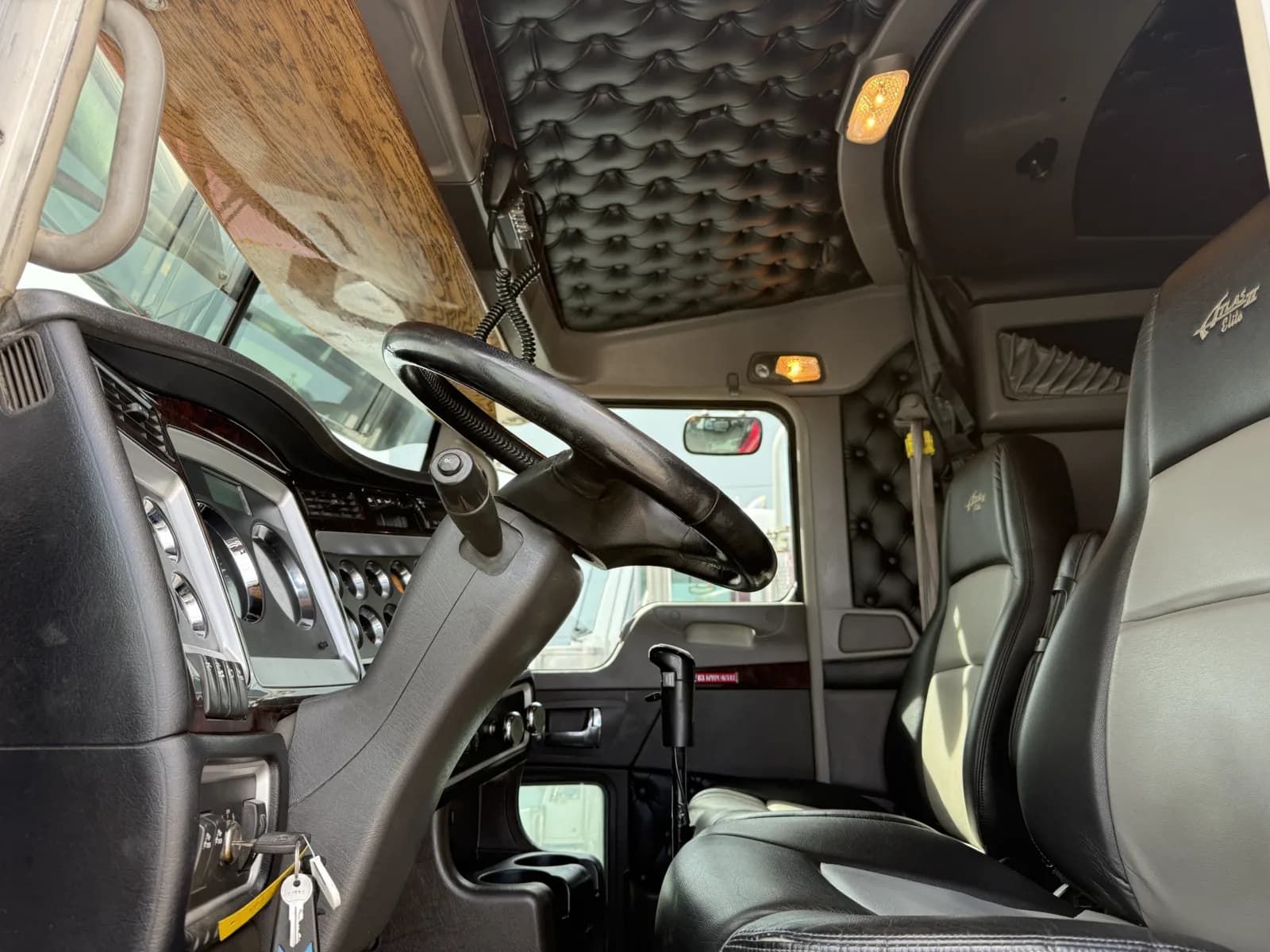 2016 Kenworth W900 — photo 14