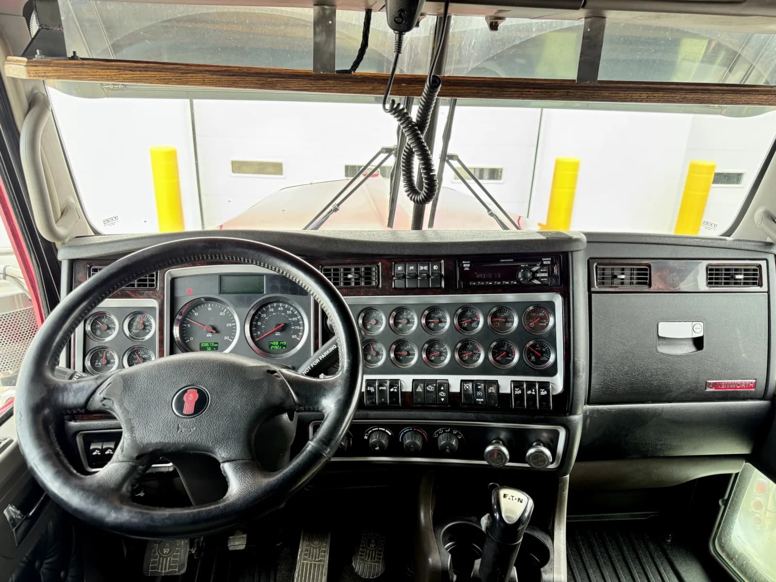 2016 Kenworth W900 — photo 16