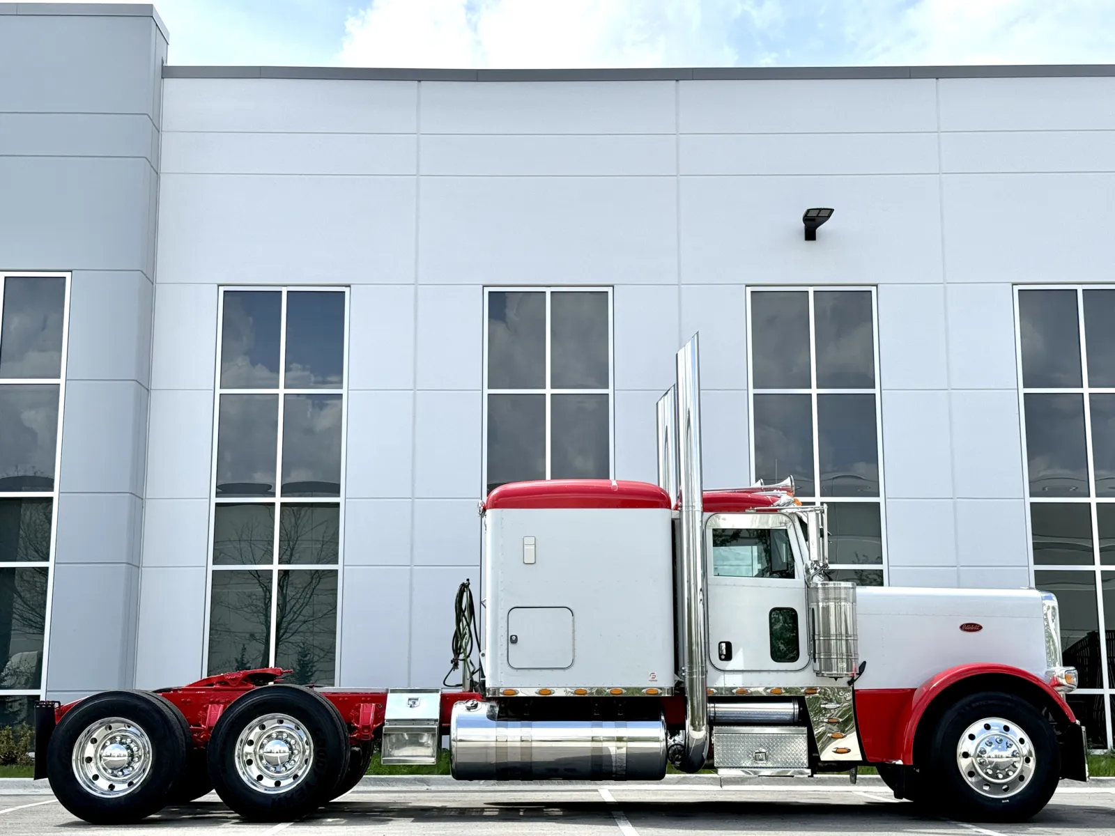 2013 Peterbilt 389 — photo 3