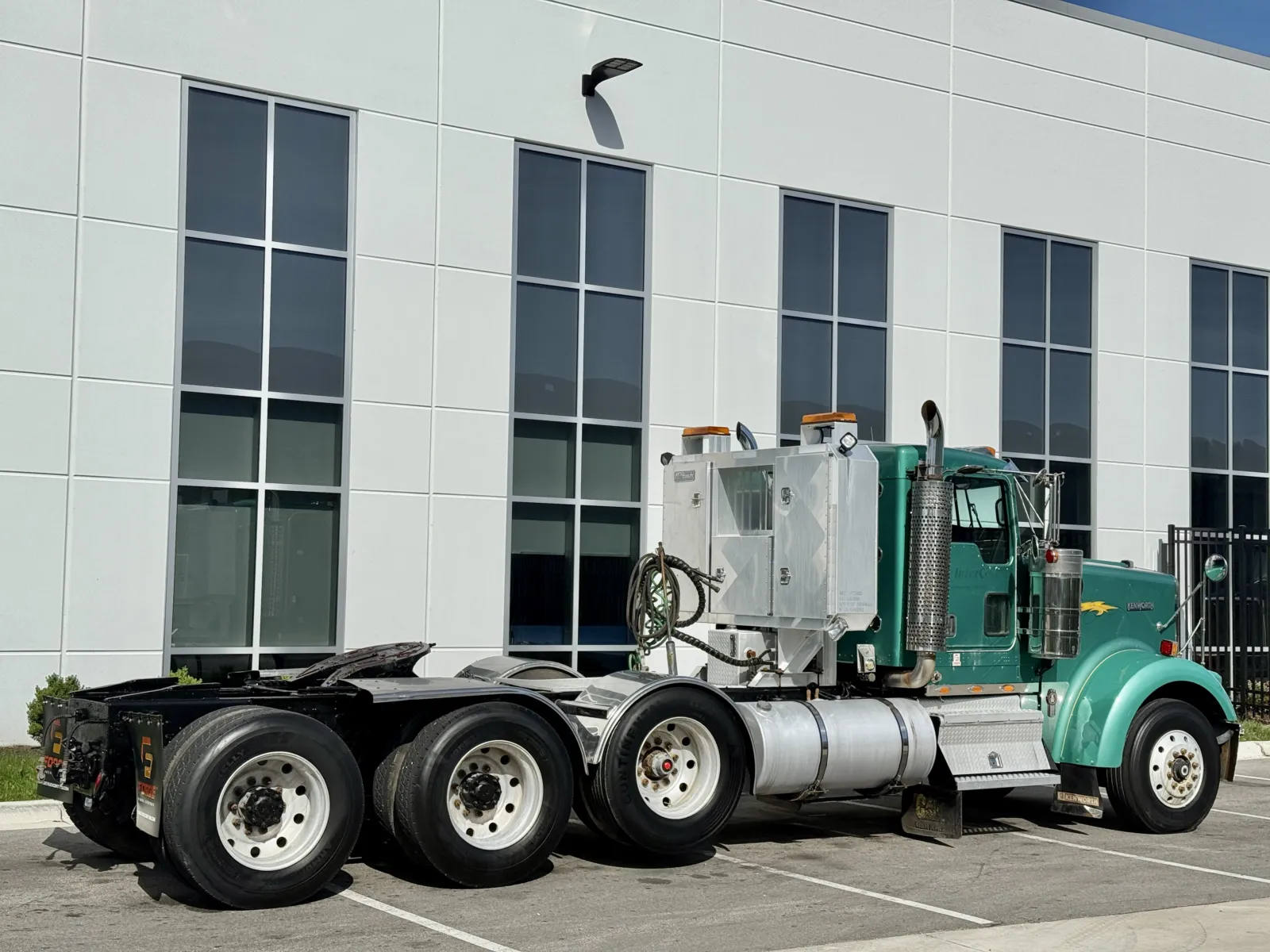 2005 Kenworth W900 — photo 5
