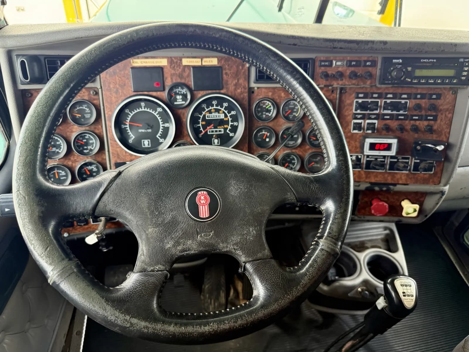 2005 Kenworth W900 — photo 16