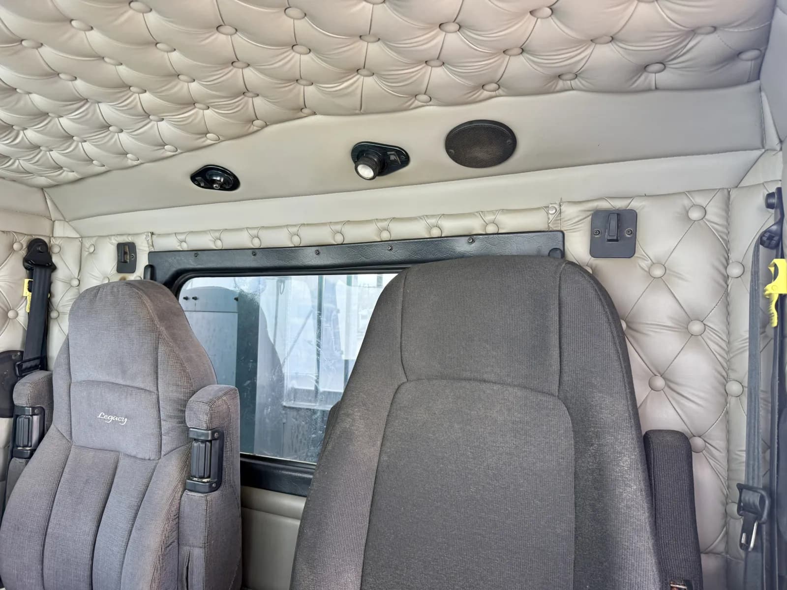 2005 Kenworth W900 — photo 20