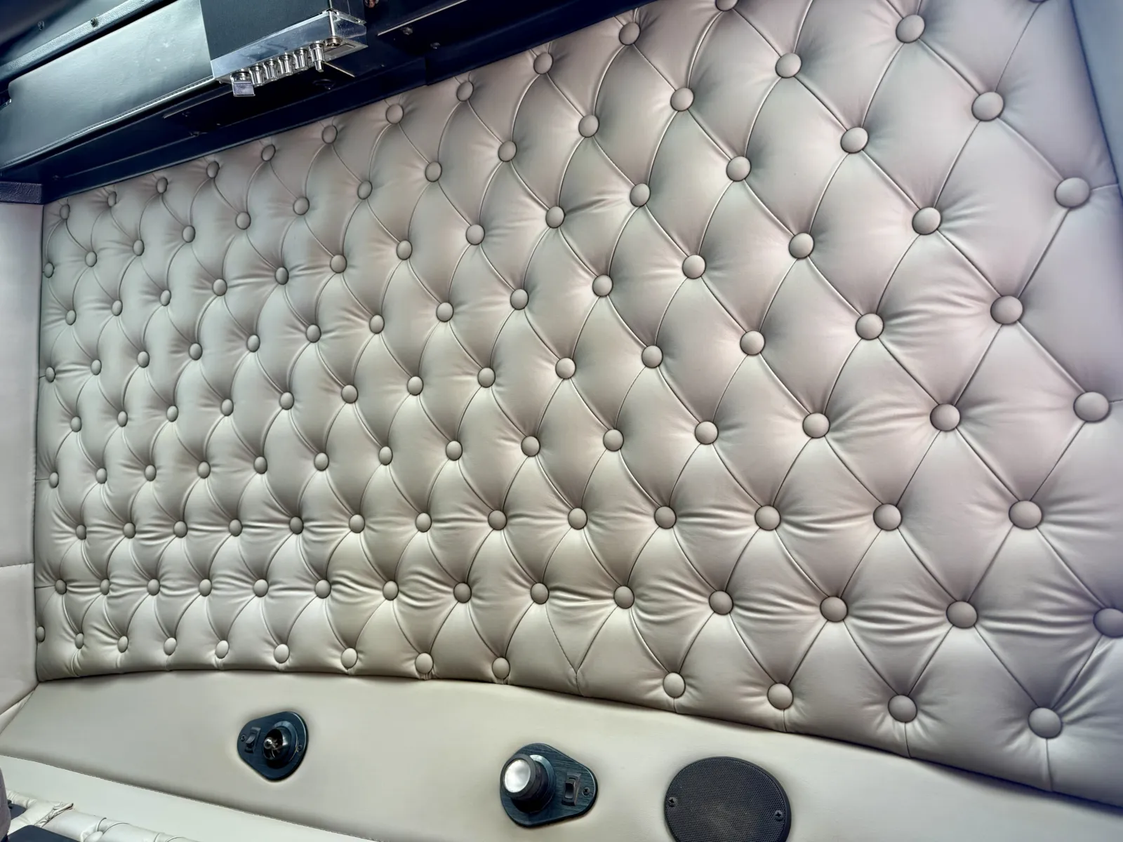 2005 Kenworth W900 — photo 21