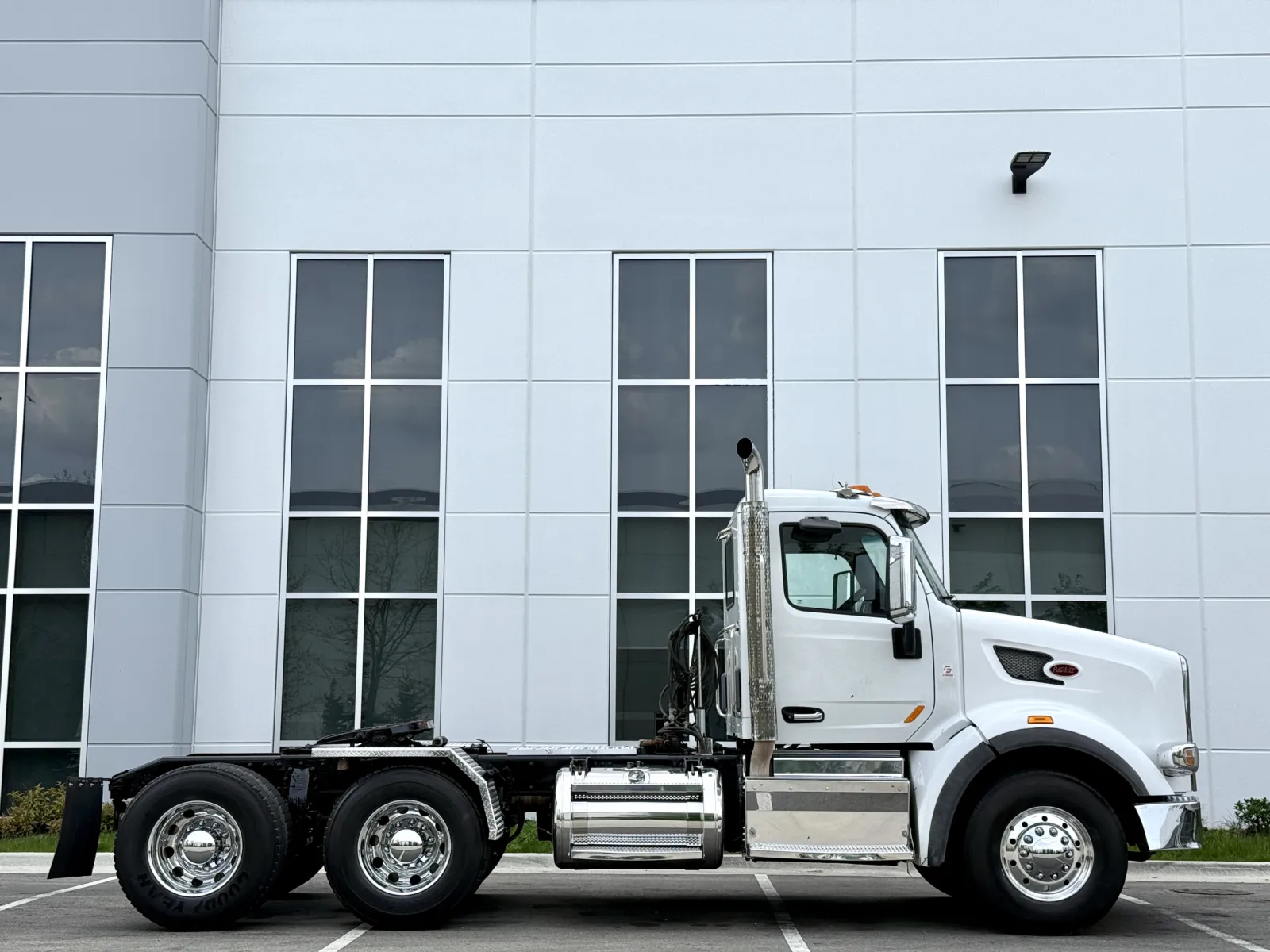 2016 Peterbilt 567 — photo 3