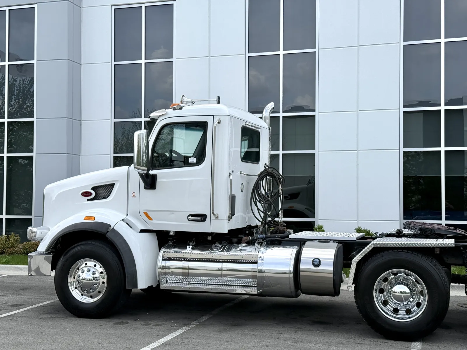 2016 Peterbilt 567 — photo 8