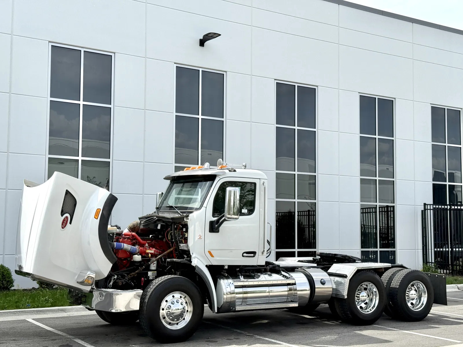 2016 Peterbilt 567 — photo 10