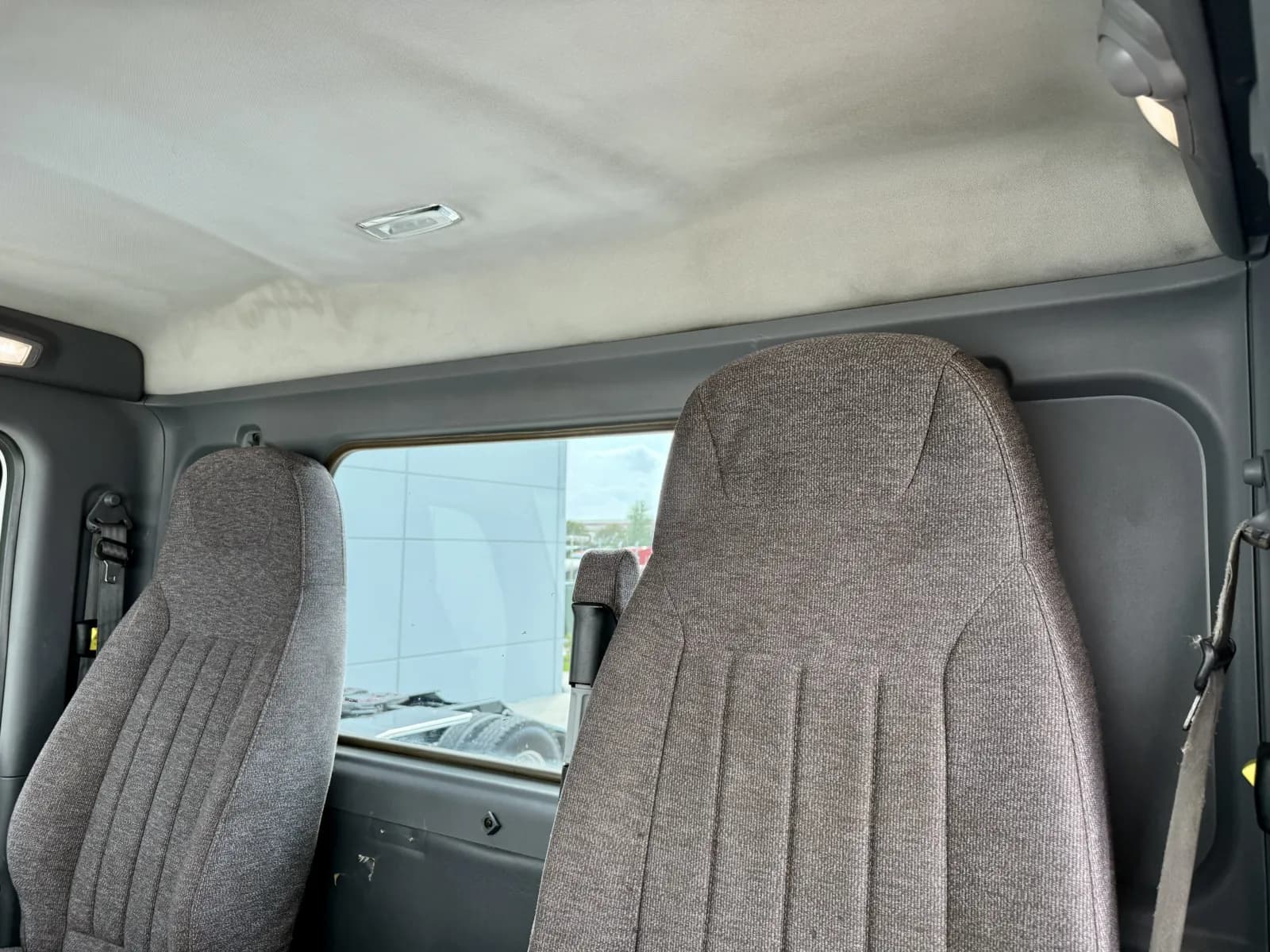 2016 Peterbilt 567 — photo 20