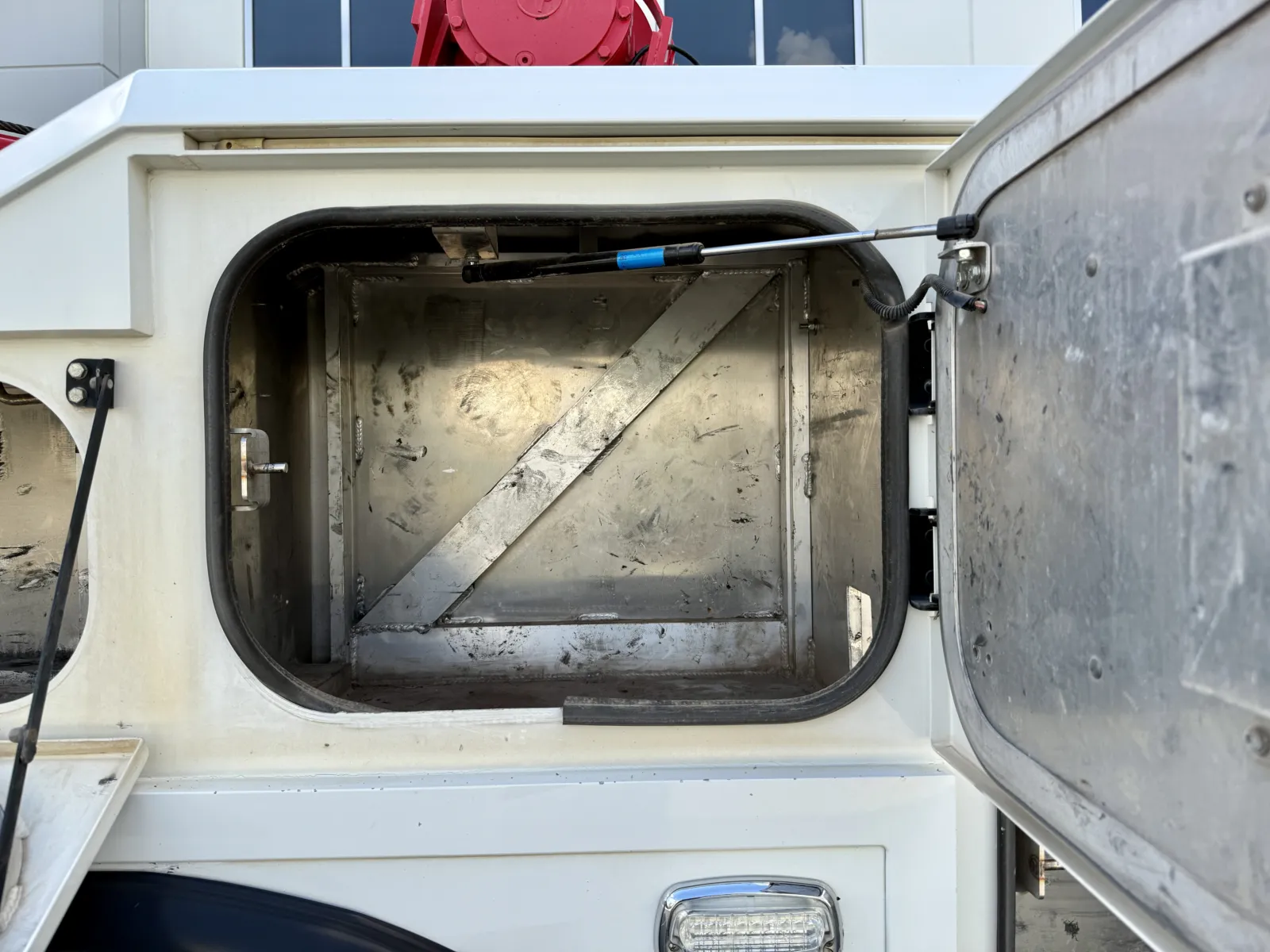 2017 Peterbilt 389 — photo 23