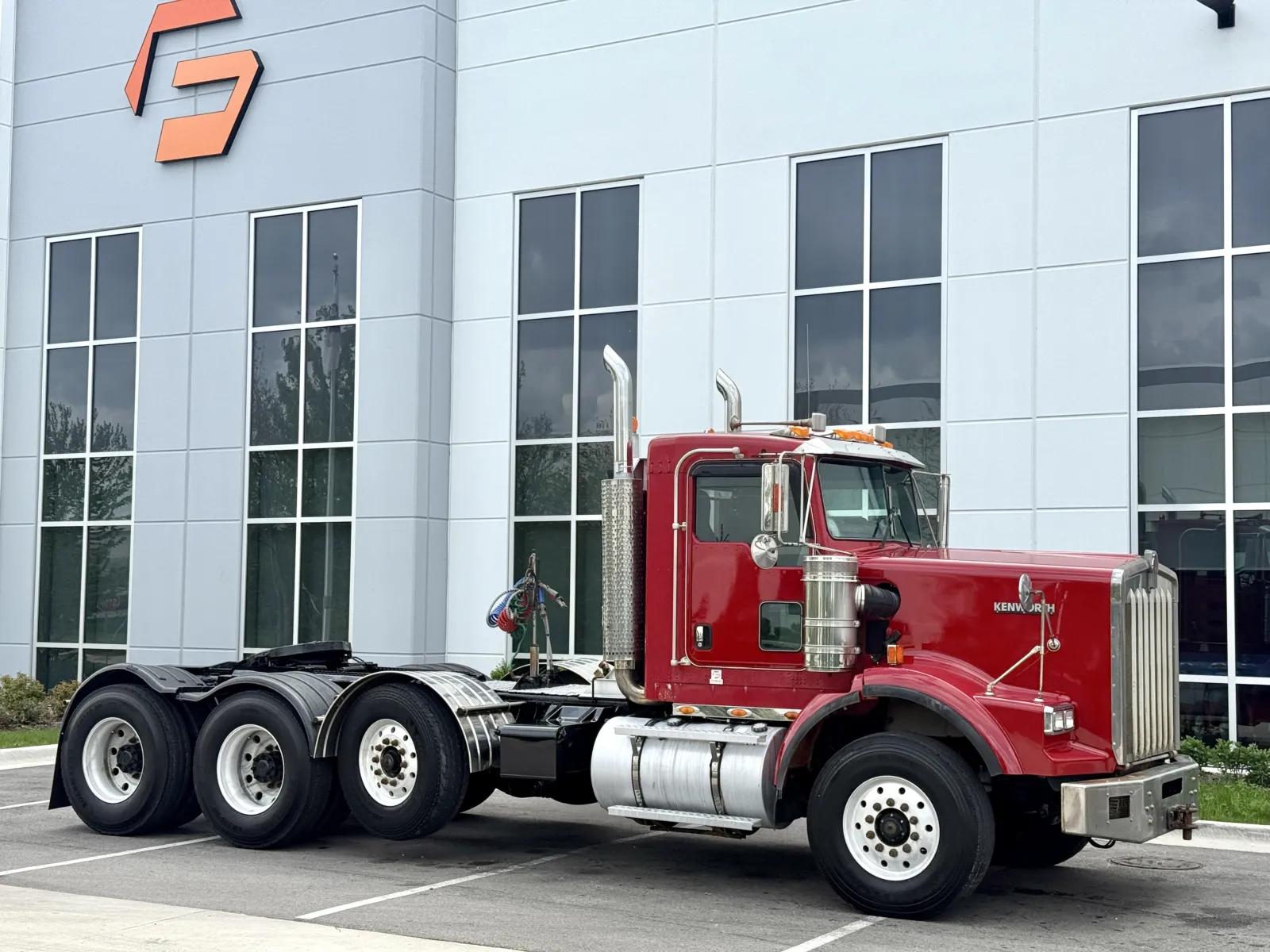 2003 Kenworth T800 — photo 2