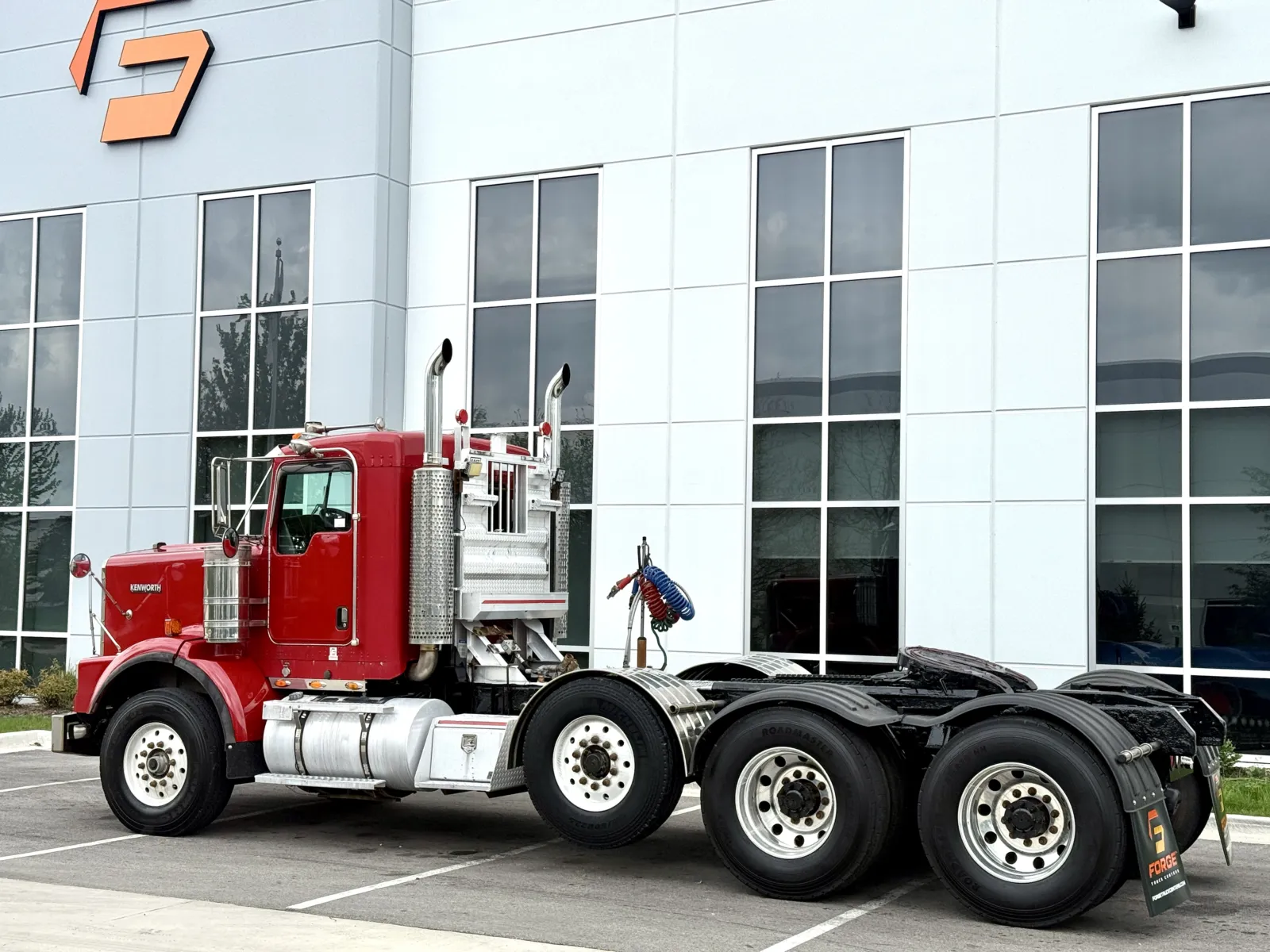 2003 Kenworth T800 — photo 6