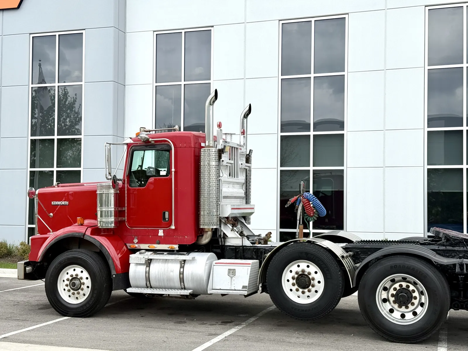 2003 Kenworth T800 — photo 8