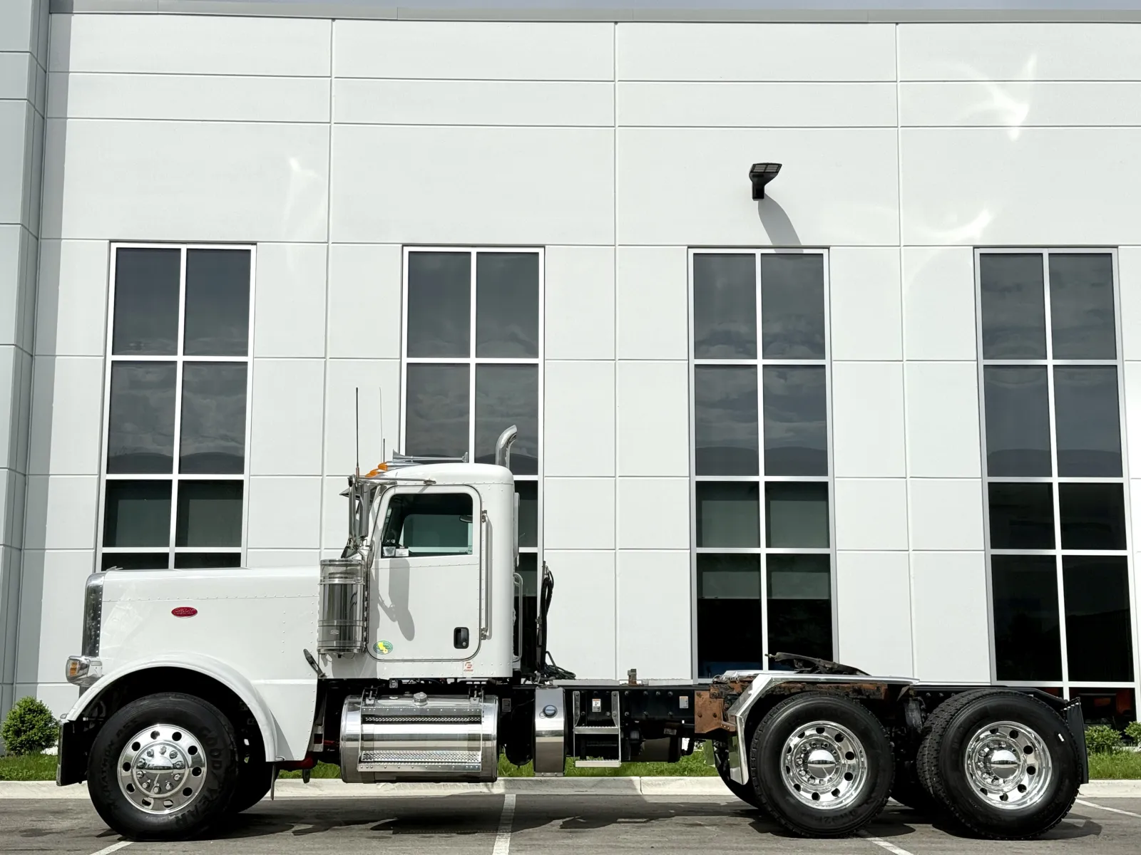 2020 Peterbilt 389 — photo 4