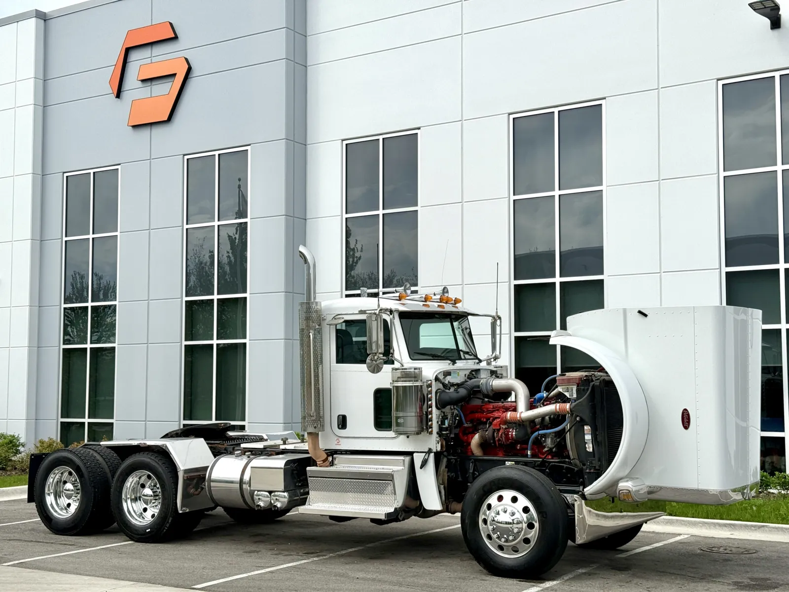 2020 Peterbilt 389 — photo 9