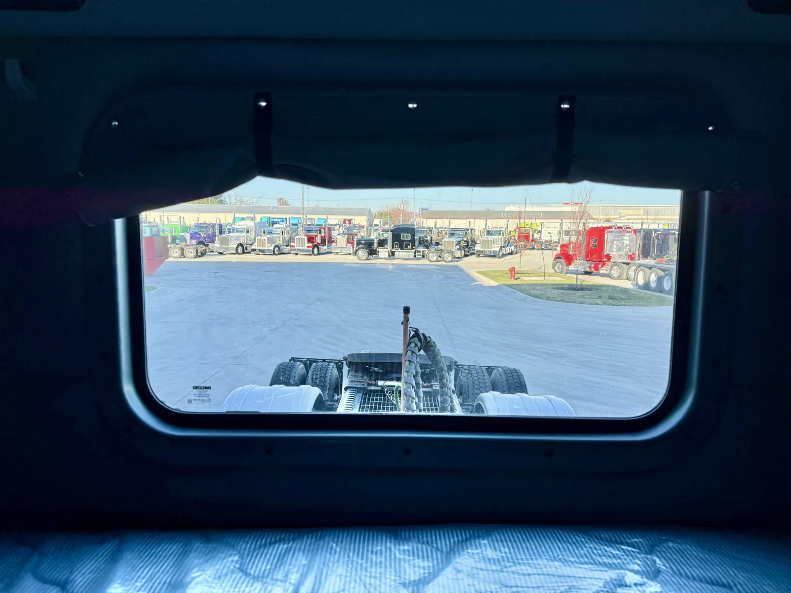 2020 Kenworth T880 — photo 23