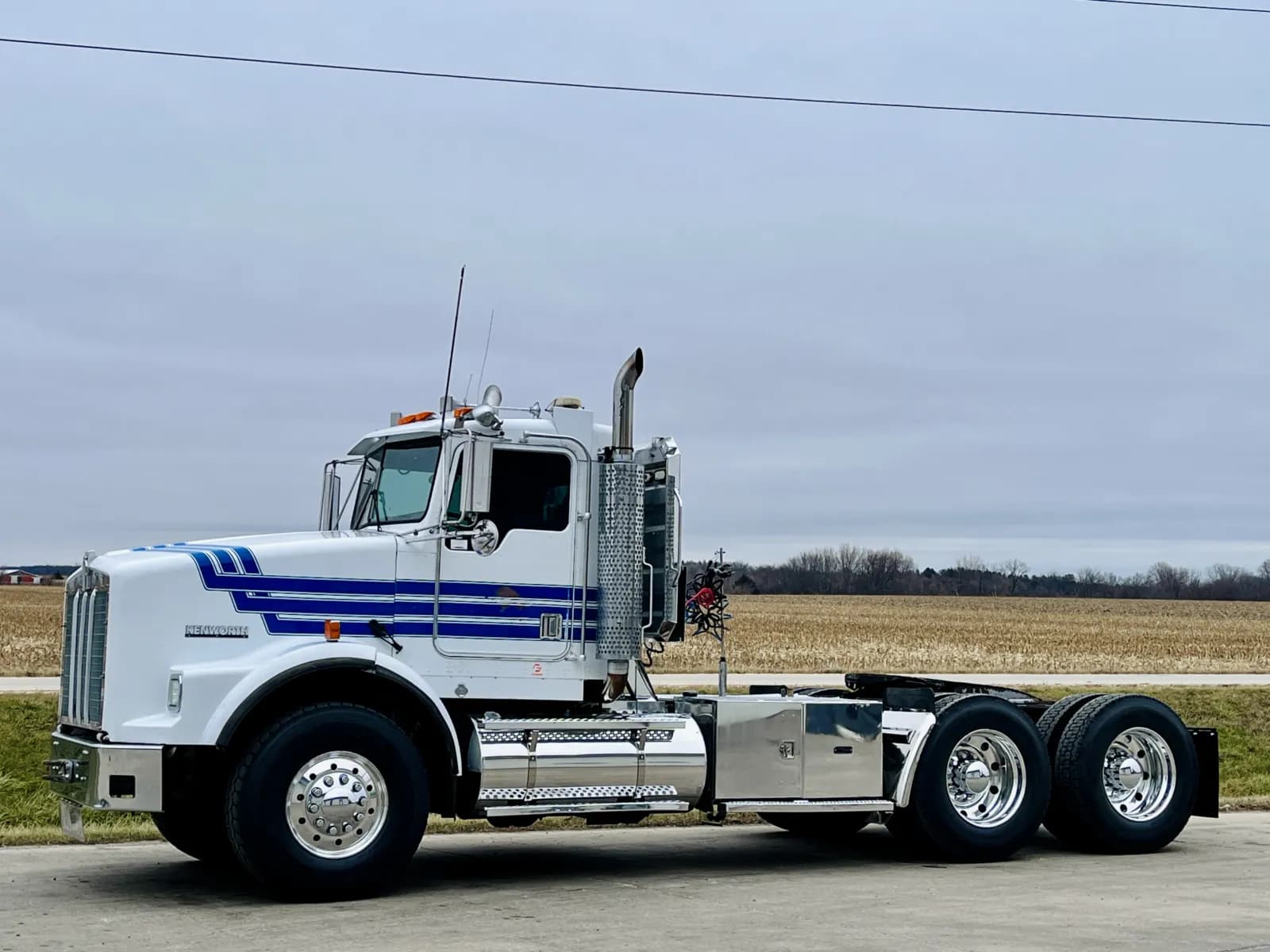 1998 Kenworth T800 — photo 2