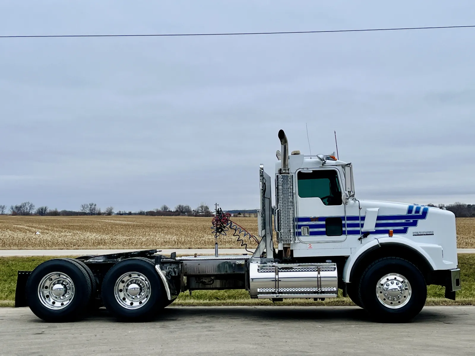 1998 Kenworth T800 — photo 3
