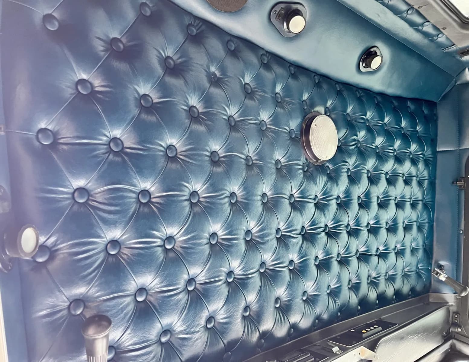 1998 Kenworth T800 — photo 21