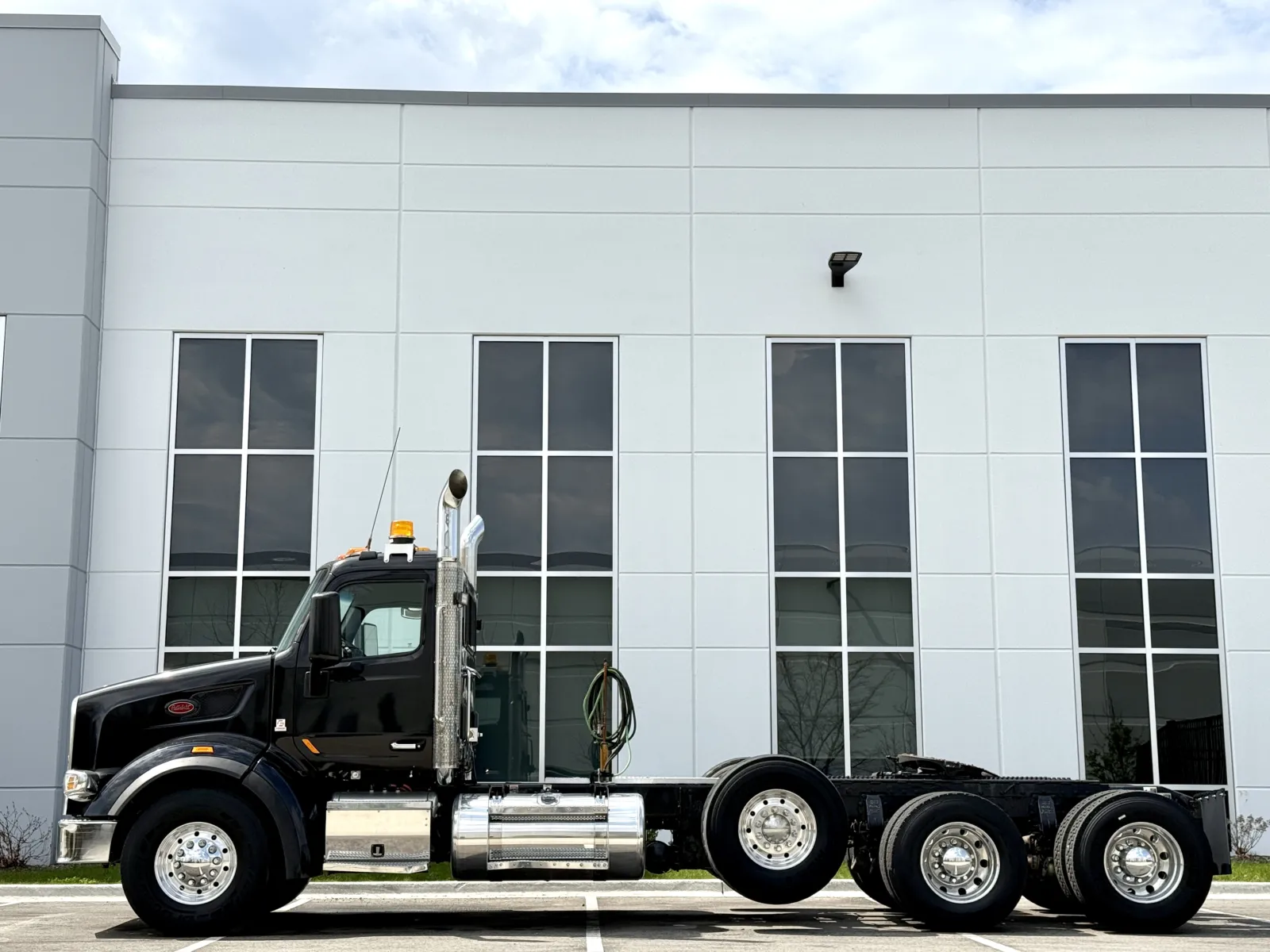 2015 Peterbilt 567 — photo 4