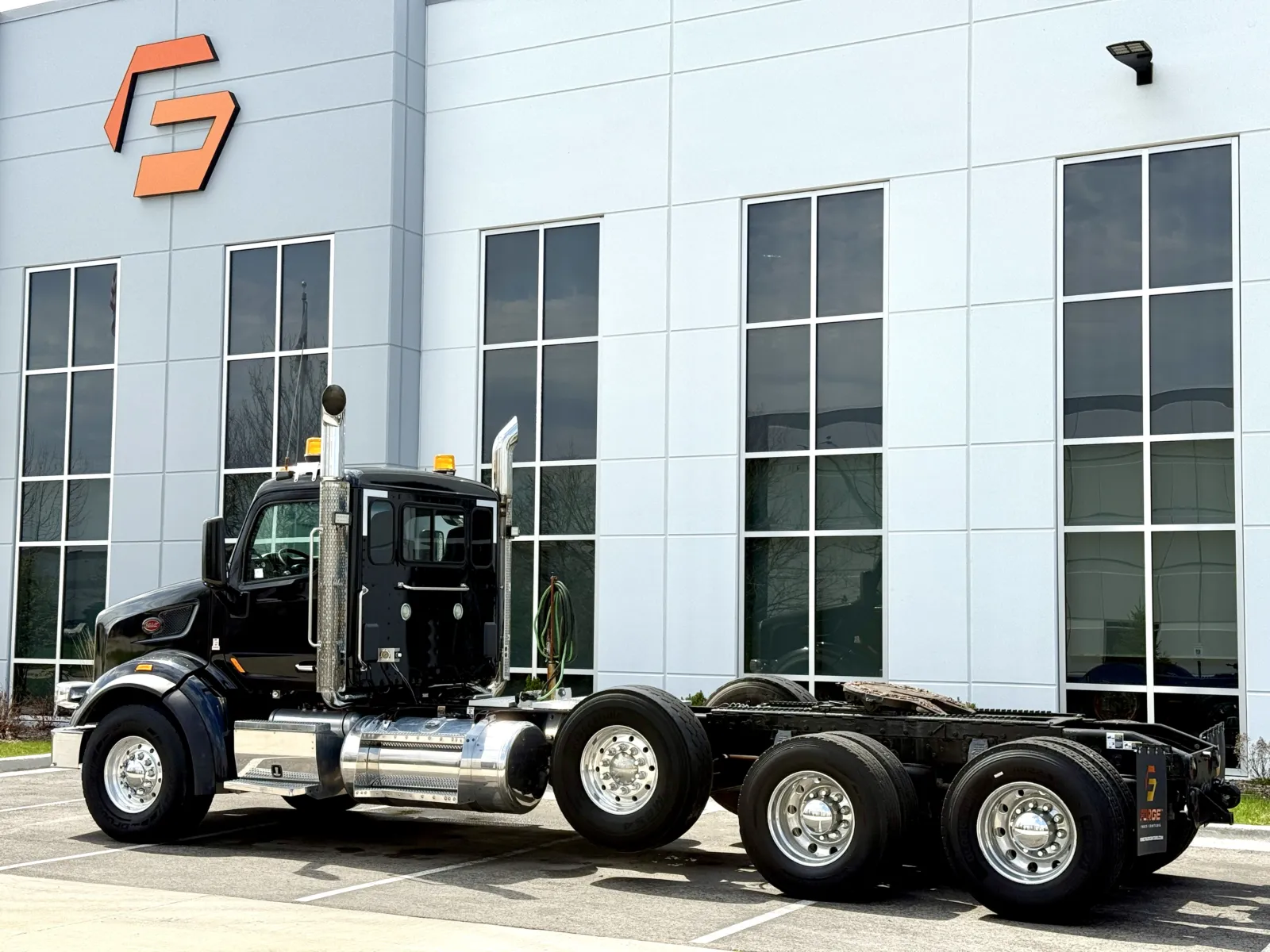 2015 Peterbilt 567 — photo 6