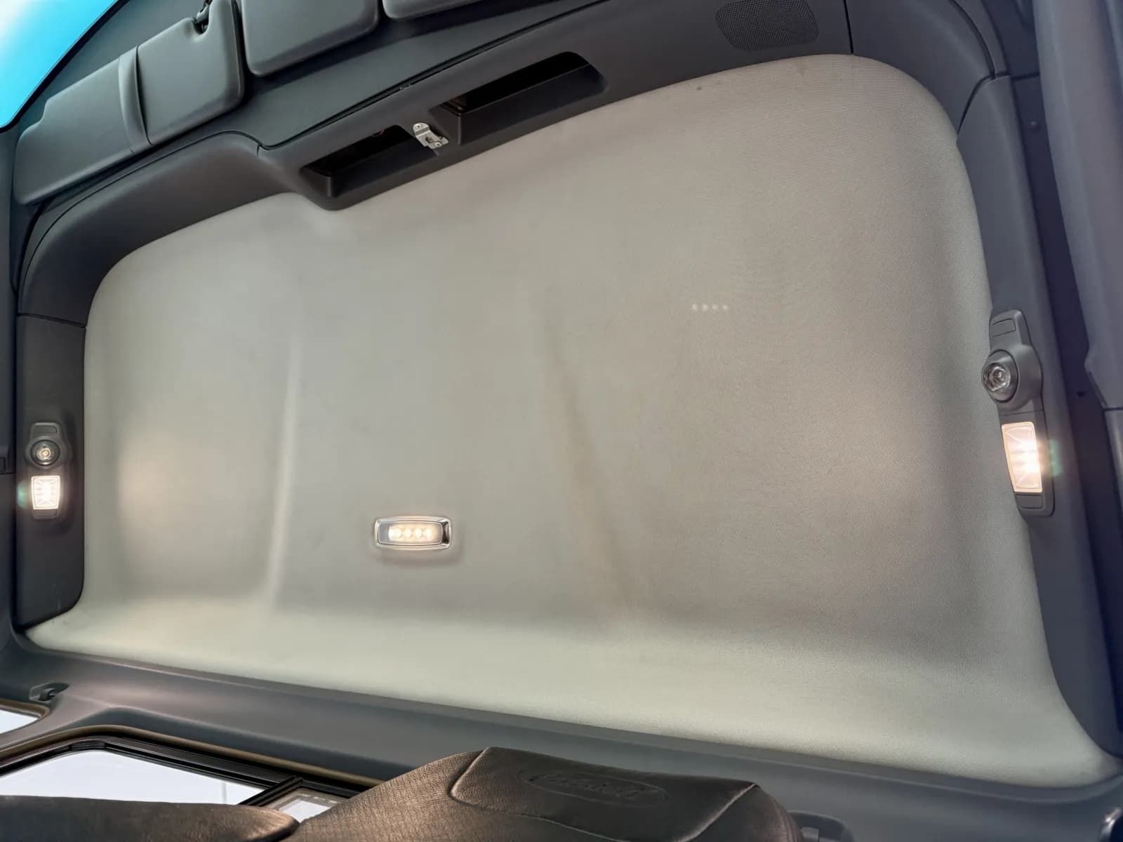 2015 Peterbilt 567 — photo 21