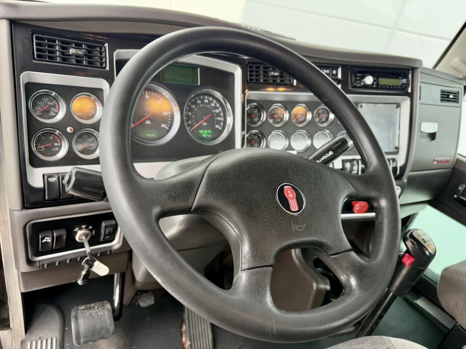 2015 Kenworth T800 — photo 15