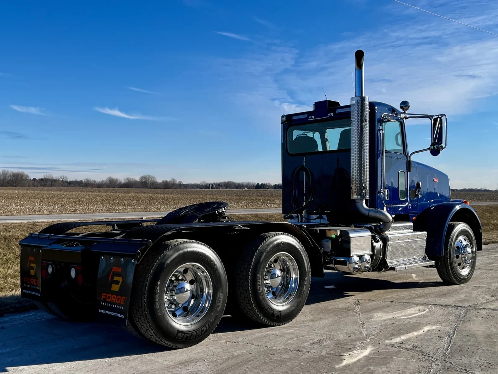 2015 Peterbilt 365 — photo 5