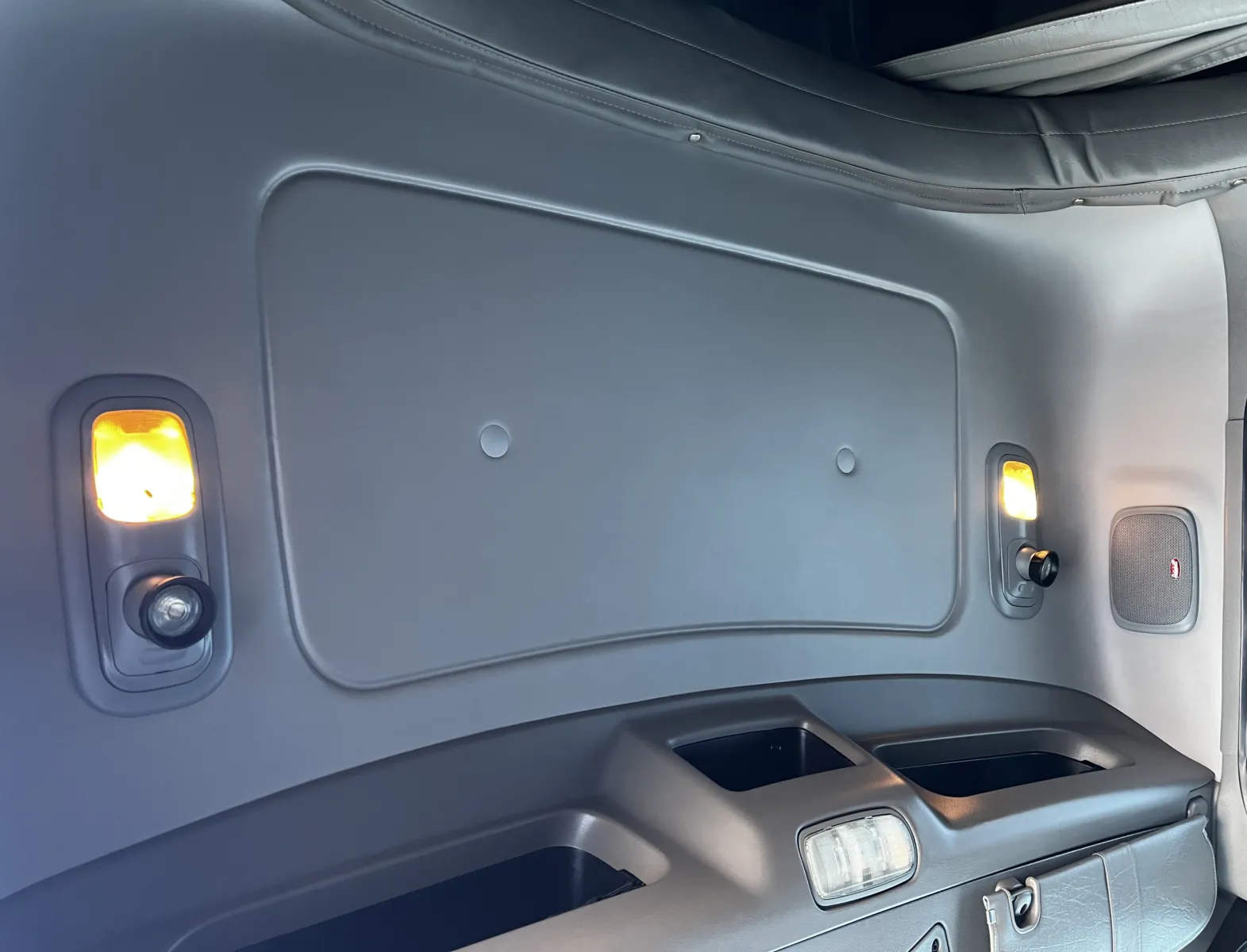 2019 Peterbilt 389 — photo 21