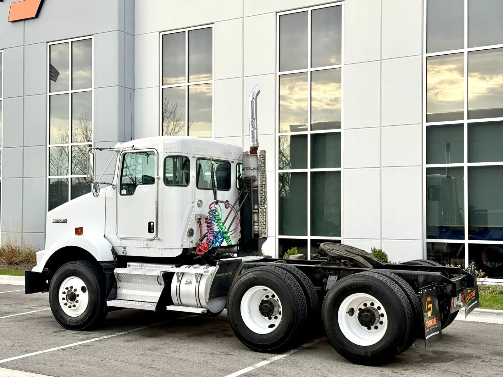 2010 Kenworth T800 — photo 6