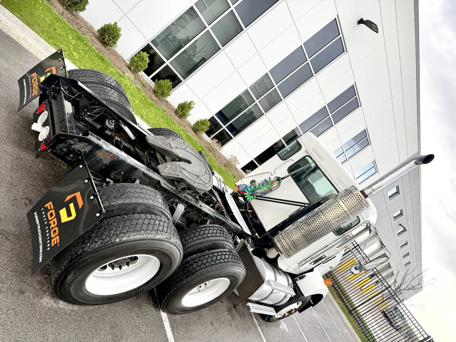 2010 Kenworth T800 — photo 11