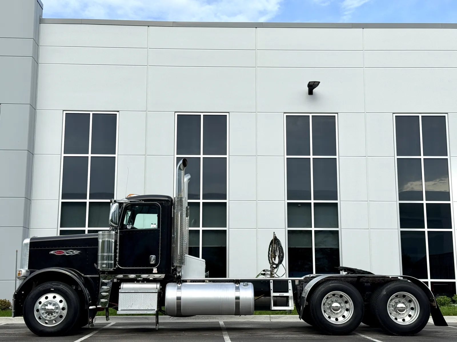 2020 Peterbilt 389 — photo 4