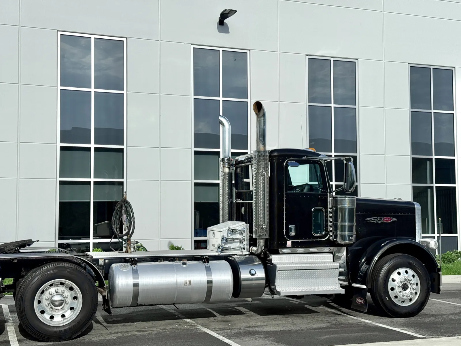 2020 Peterbilt 389 — photo 7