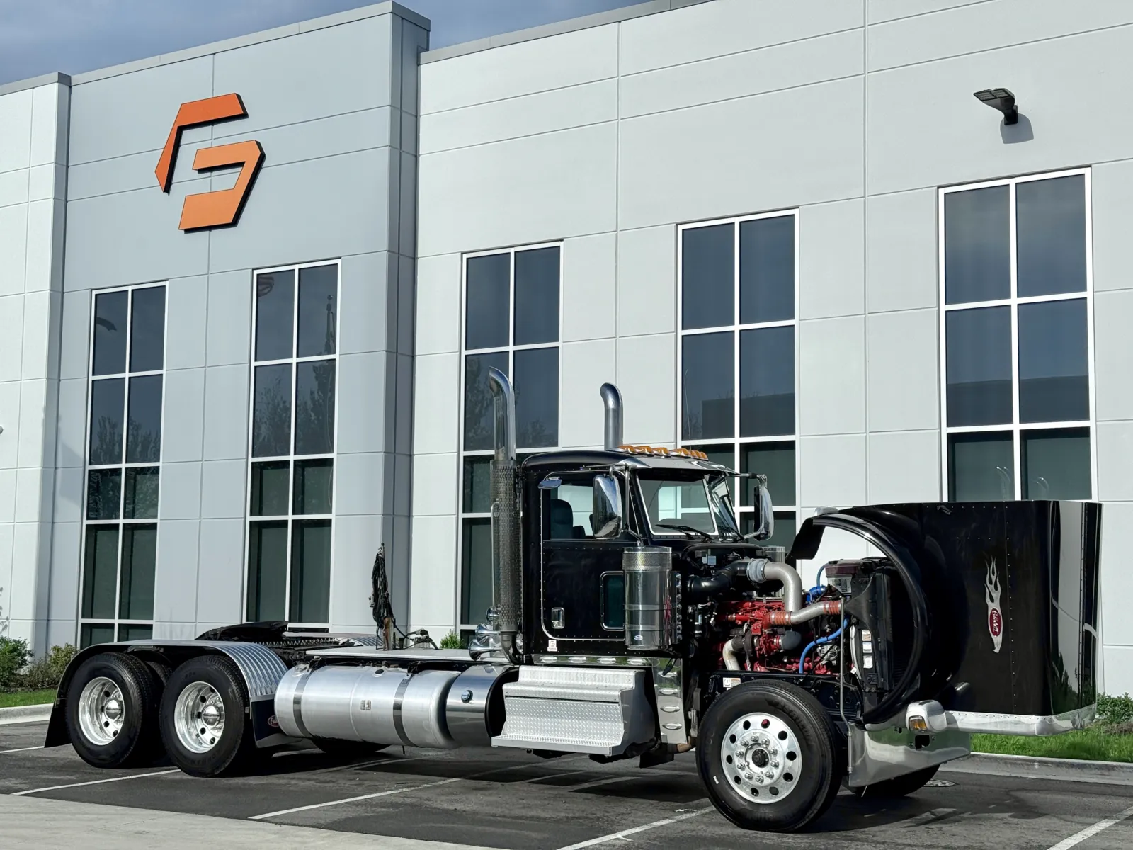 2020 Peterbilt 389 — photo 9