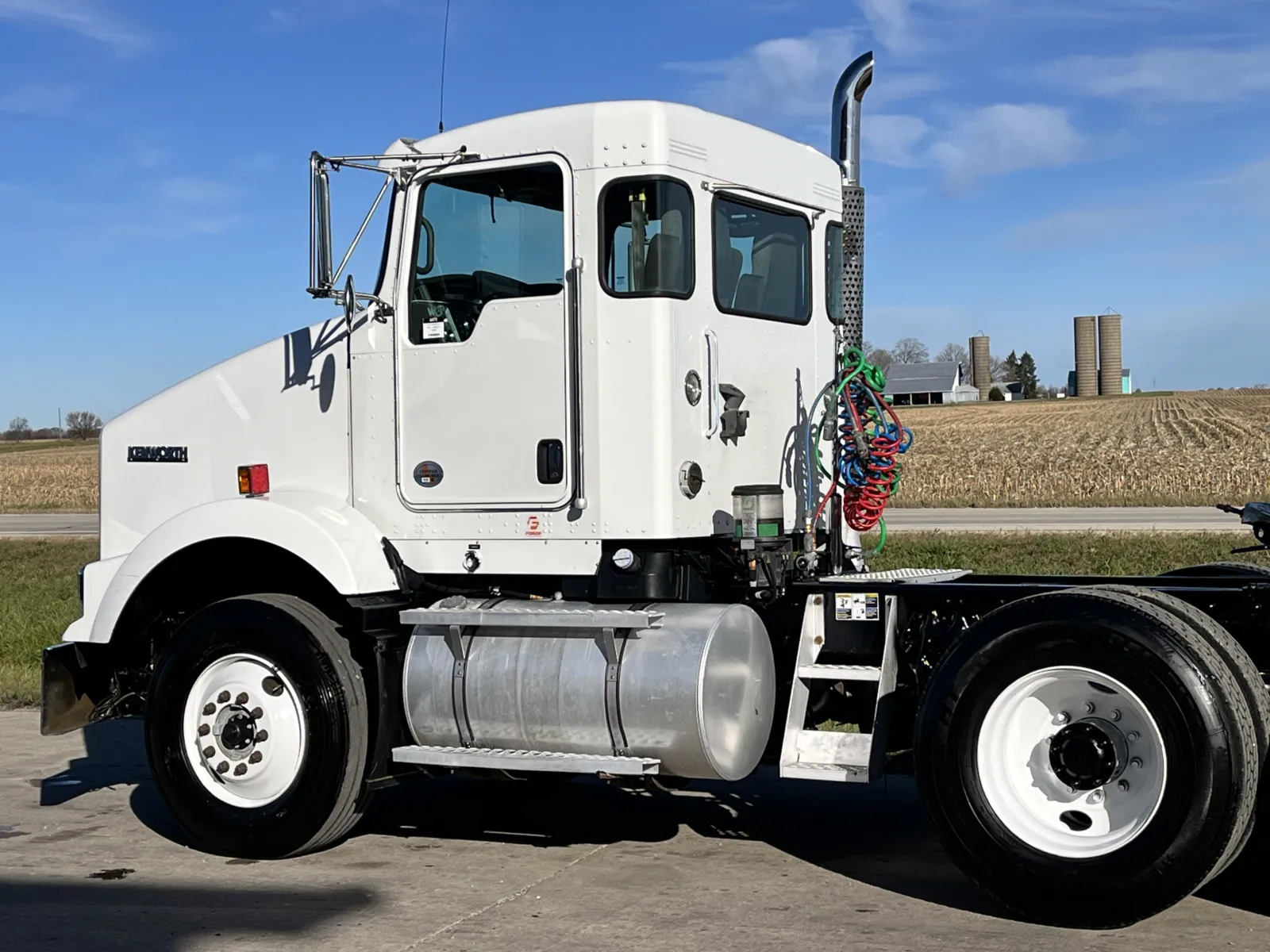 2011 Kenworth T800 — photo 8