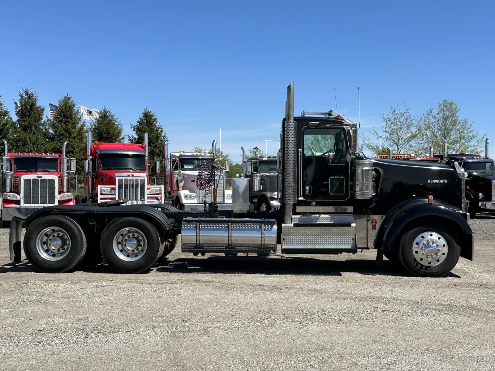 2011 Kenworth W900 — photo 3