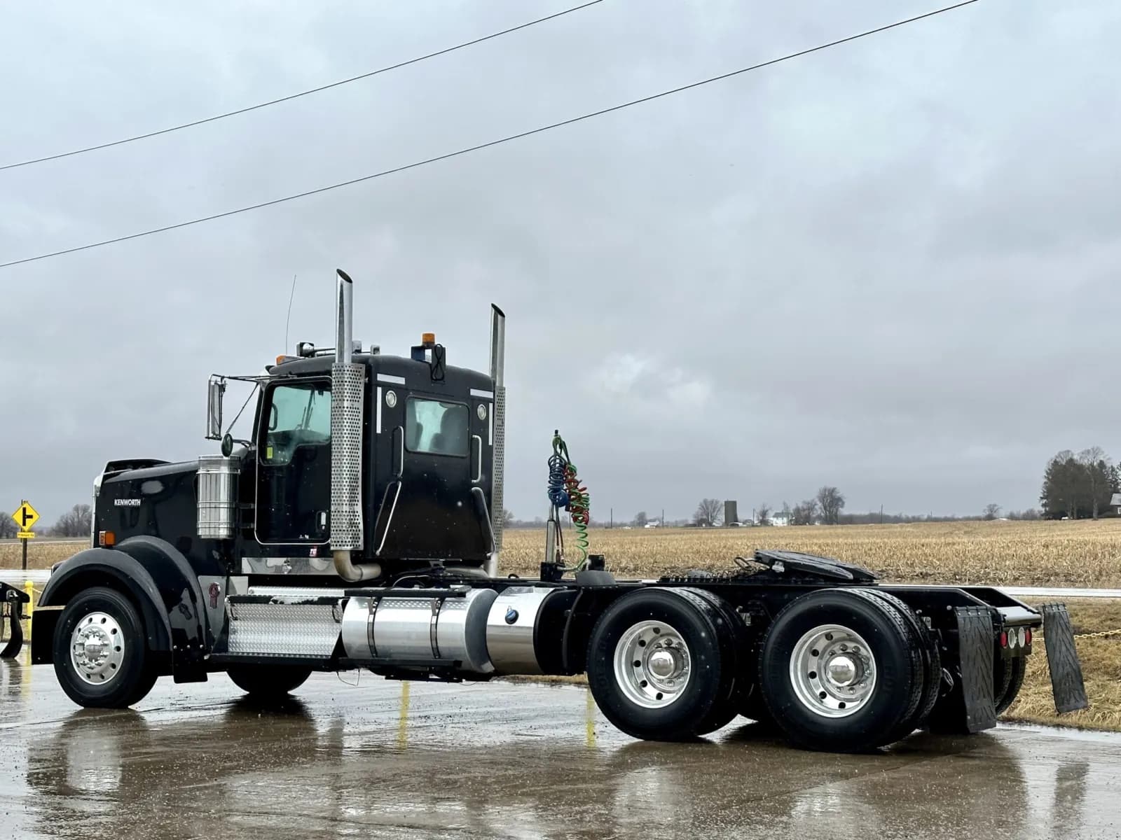 2011 Kenworth W900 — photo 6