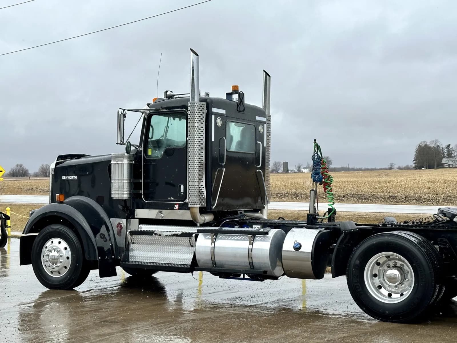 2011 Kenworth W900 — photo 8