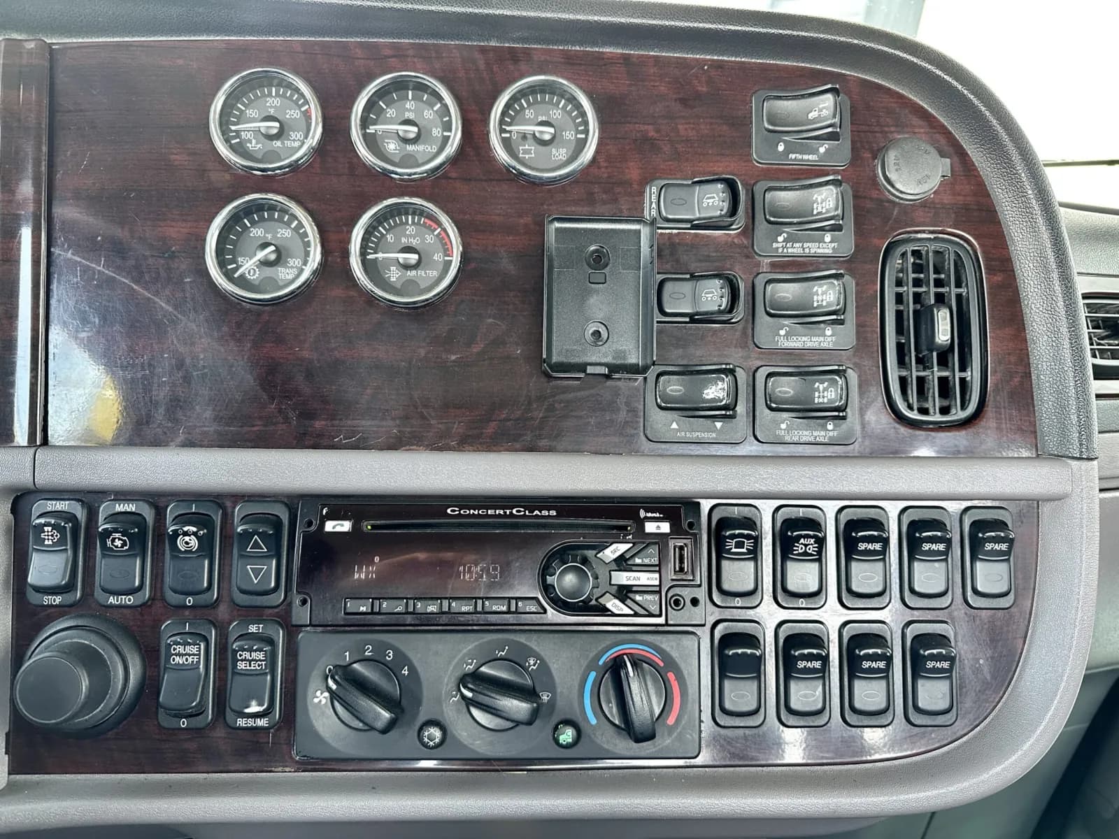 2014 Peterbilt 389 — photo 19