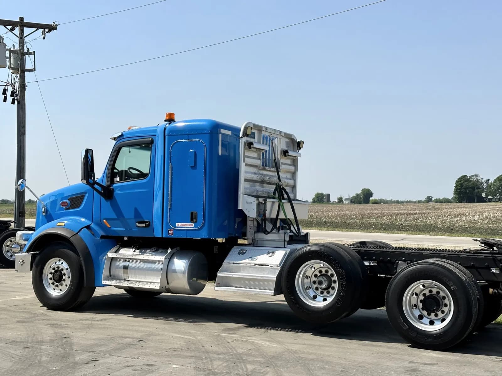 2016 Peterbilt 567 — photo 8