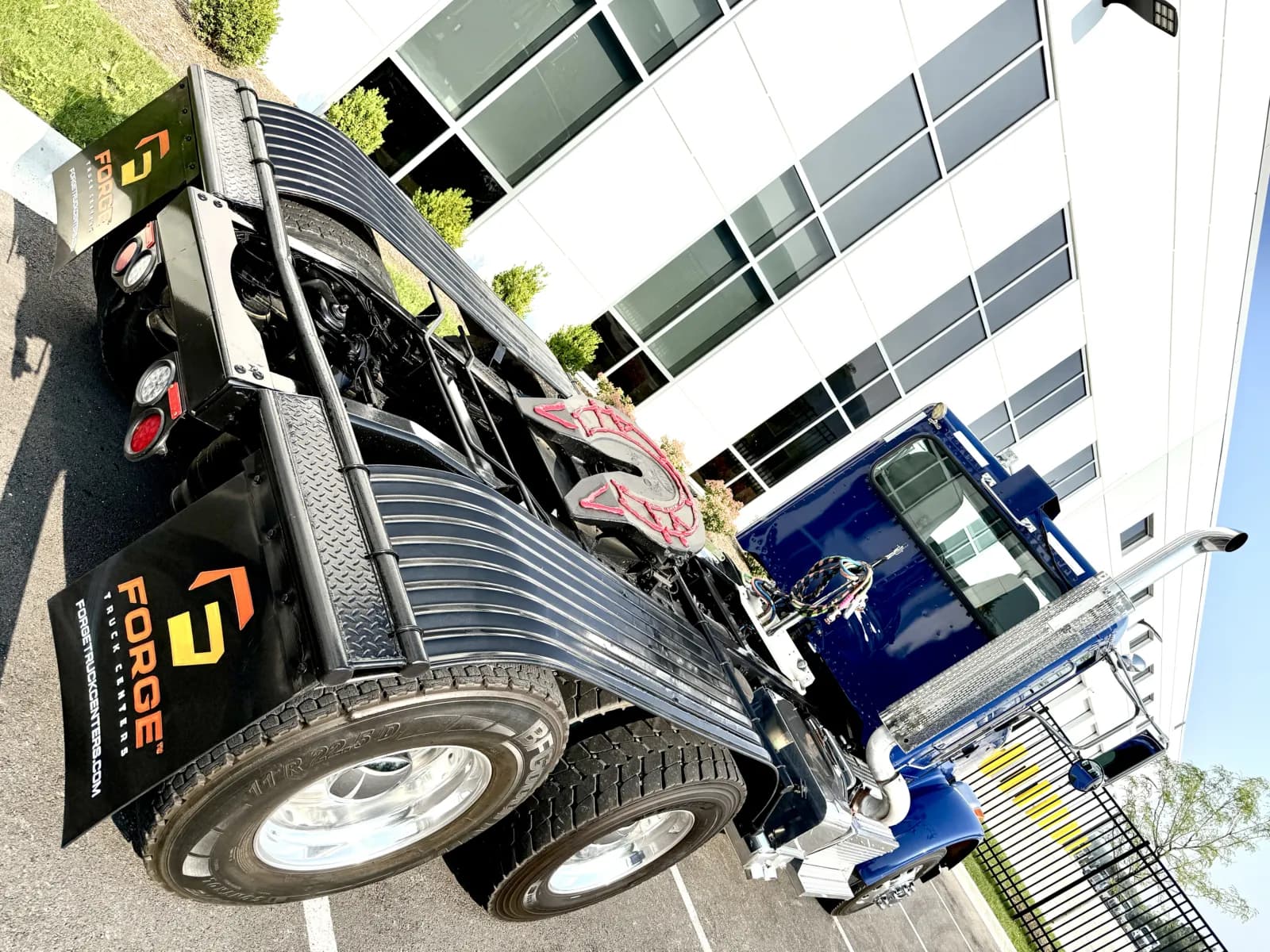 2016 Peterbilt 365 — photo 11