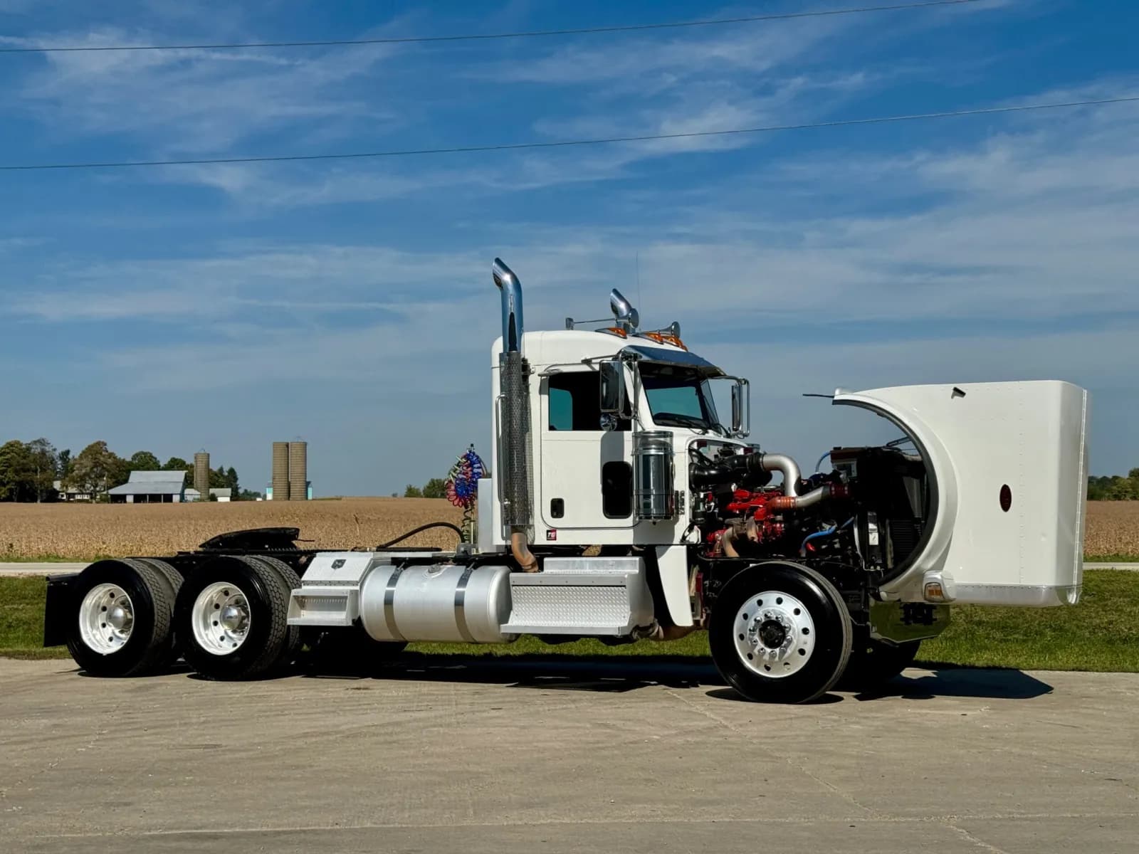 2018 Peterbilt 389 — photo 9